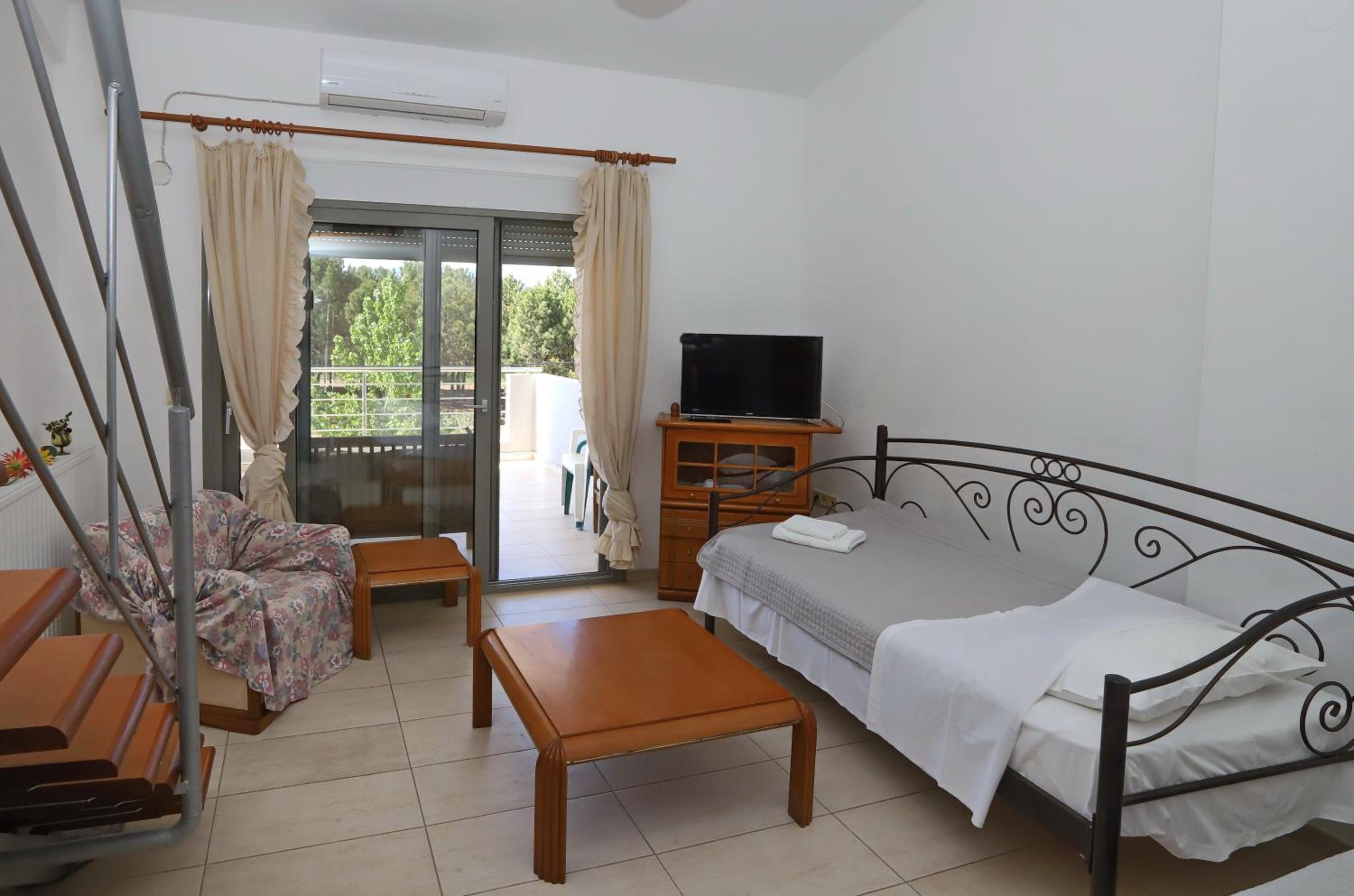 Family Room with Sea View - Photo 18