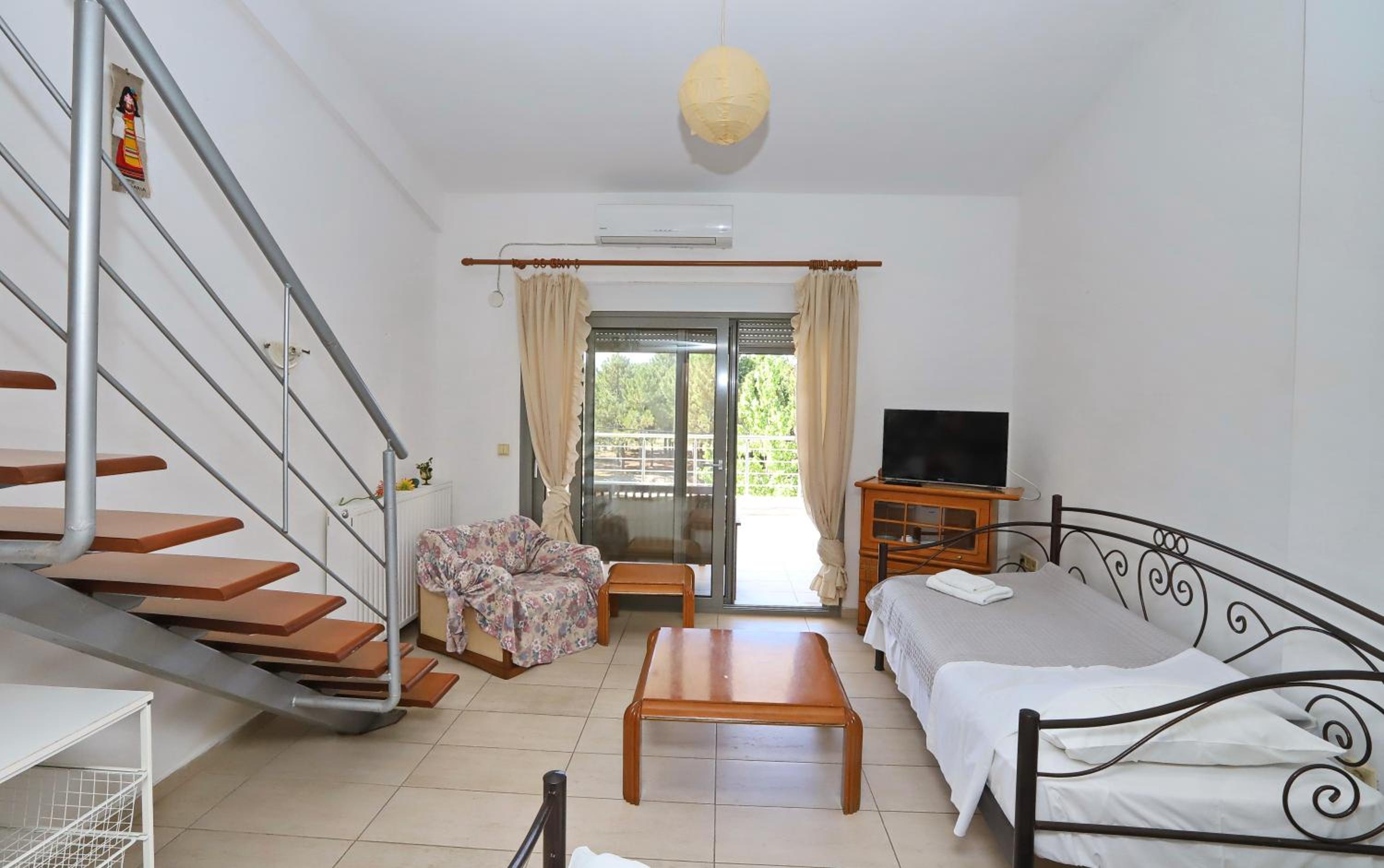 Family Room with Sea View - Photo 16