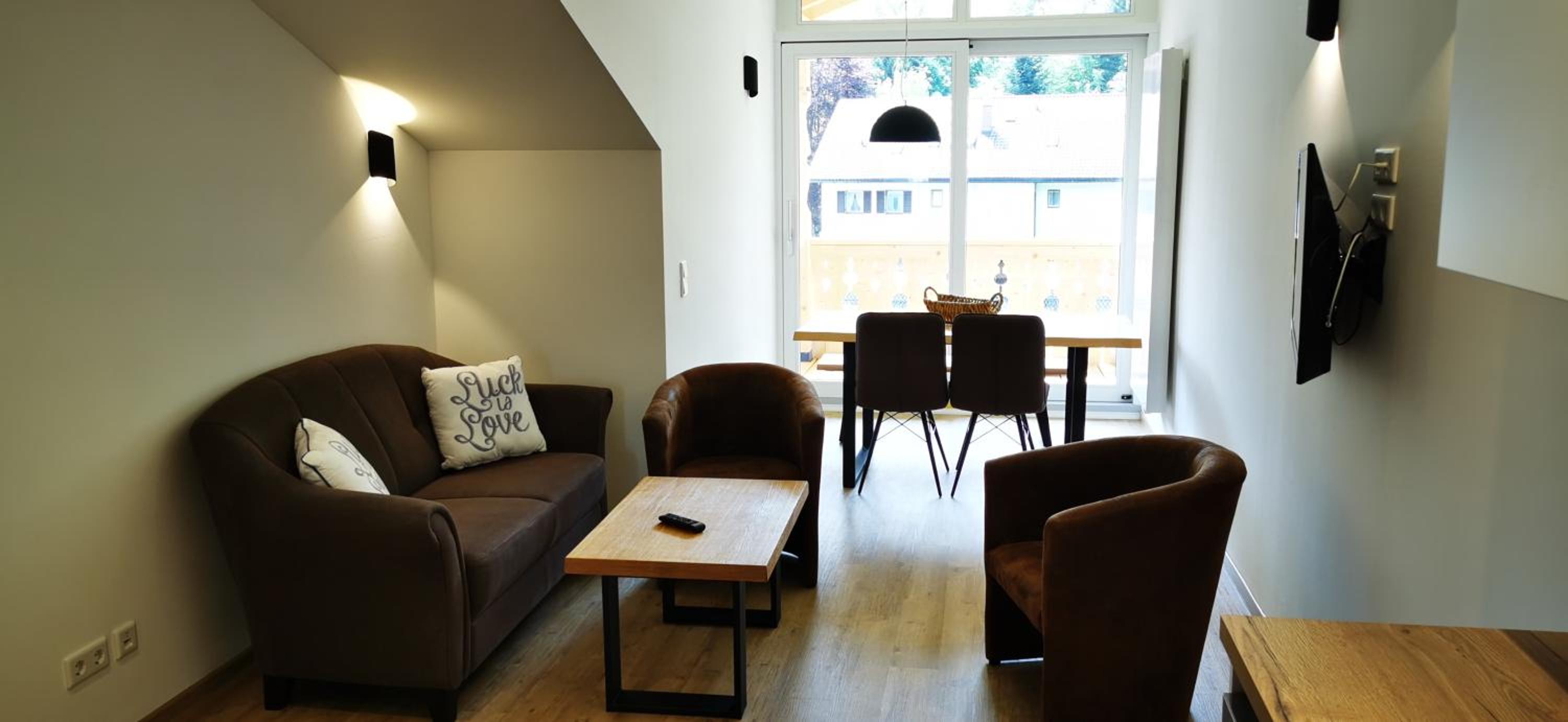 Two-Bedroom Apartment "Alpspitze"