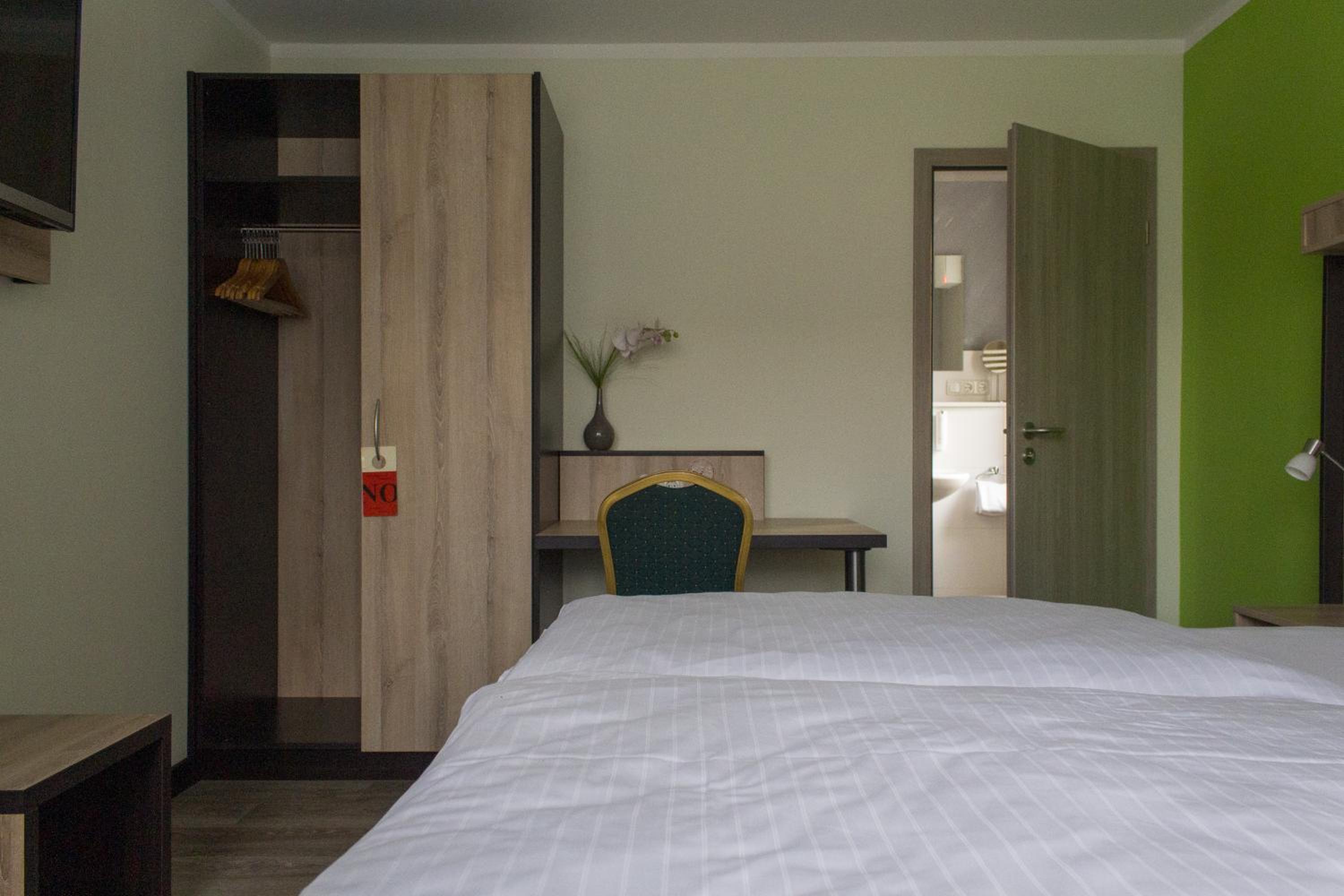 Double Room - Photo 2