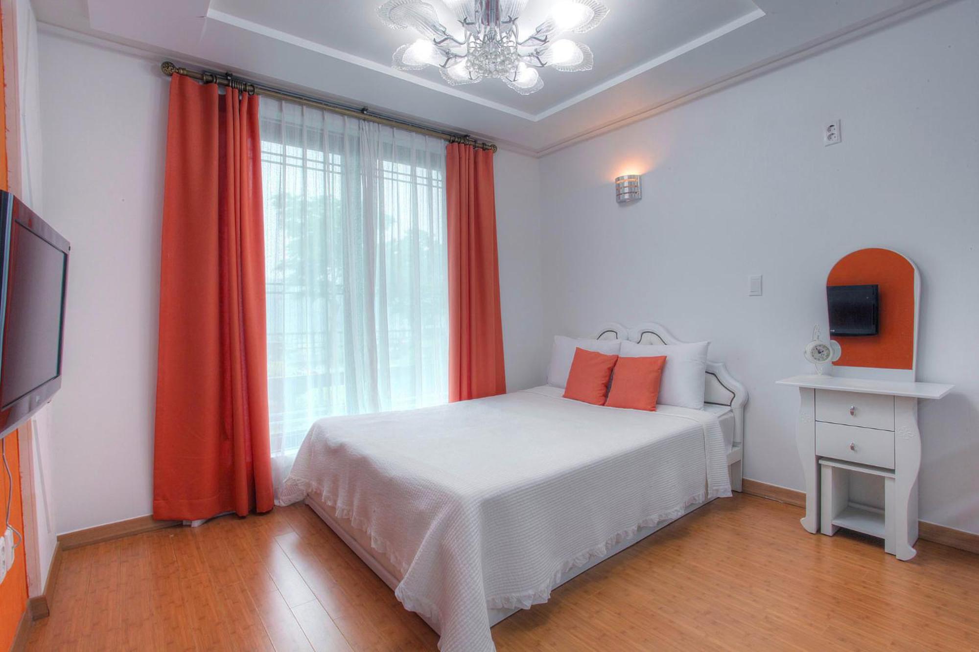 One-Bedroom House photo 1