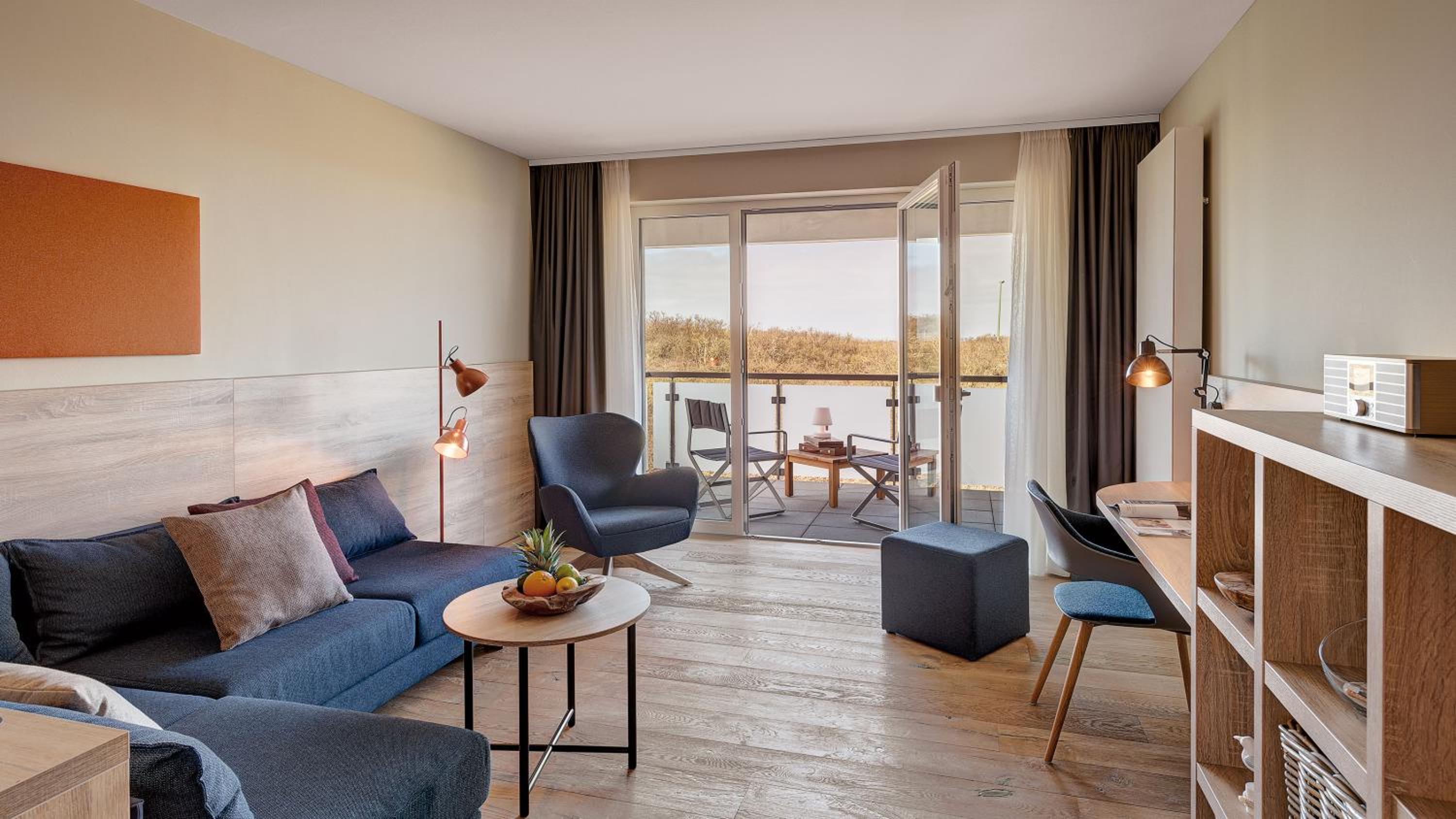 Deluxe Junior Suite with Balcony or Terrace - Photo 4