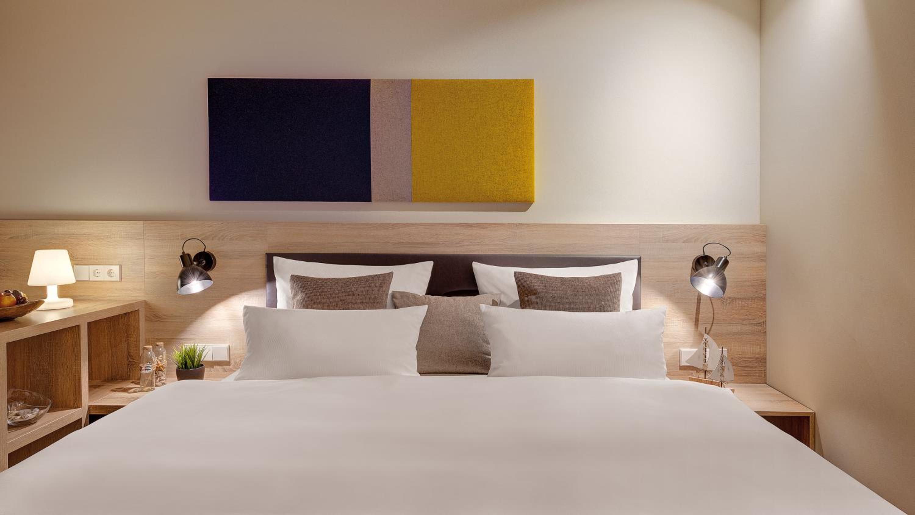 Junior Suite Superior with Balcony or Terrace - Photo 3