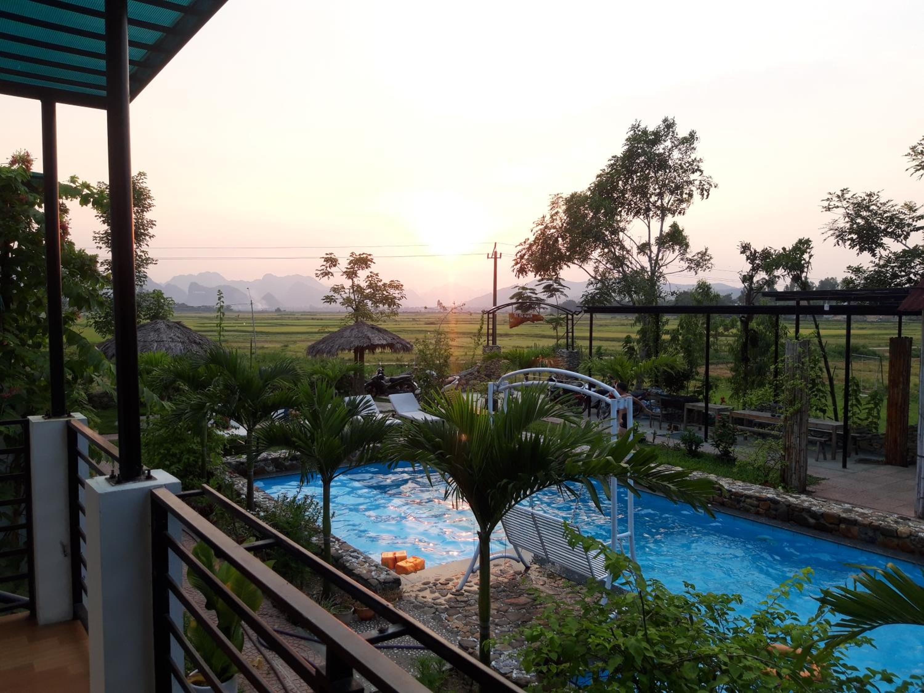 Deluxe Bungalow with Garden View - Photo 21