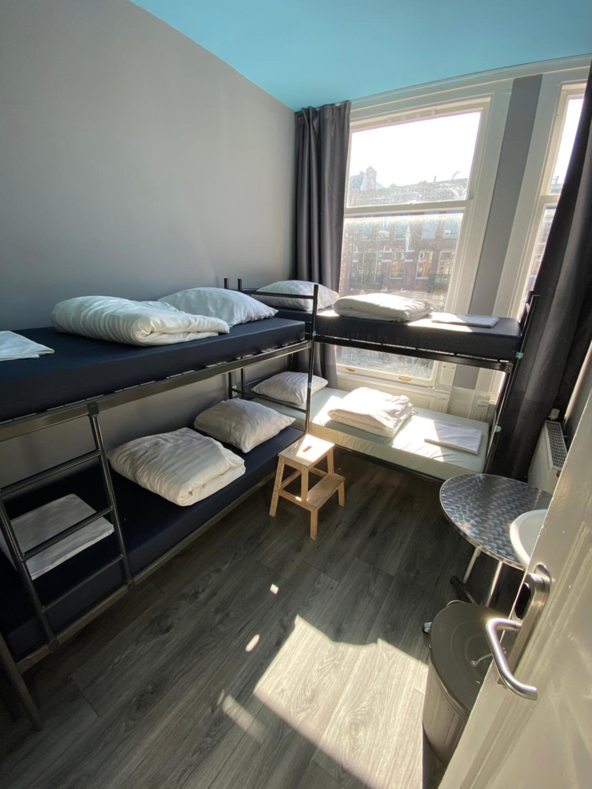 Bed In 6-Bed Dormitory Room photo 2