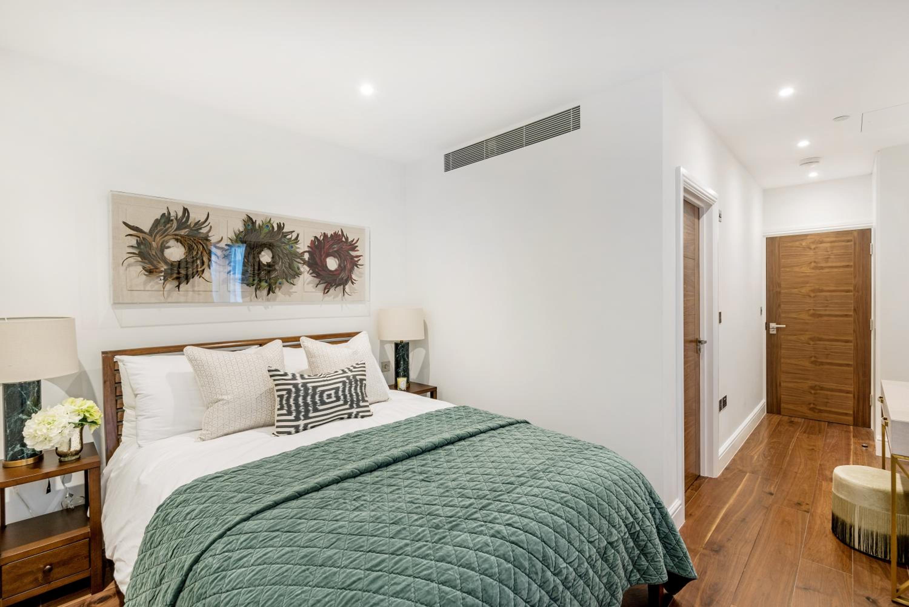 The Theodore Suite Apartment photo 3