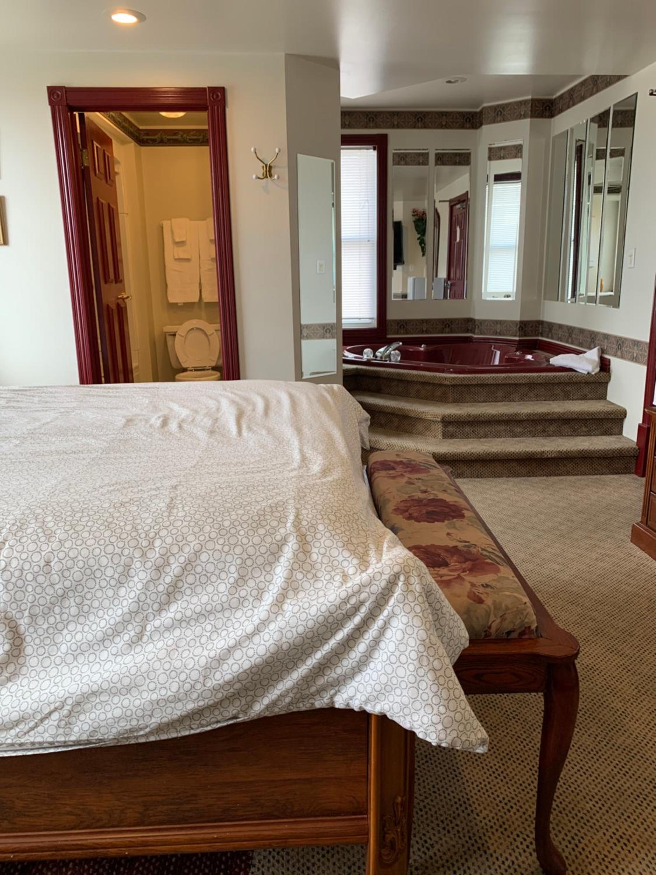 Queen Room with Spa Bath - Photo 4