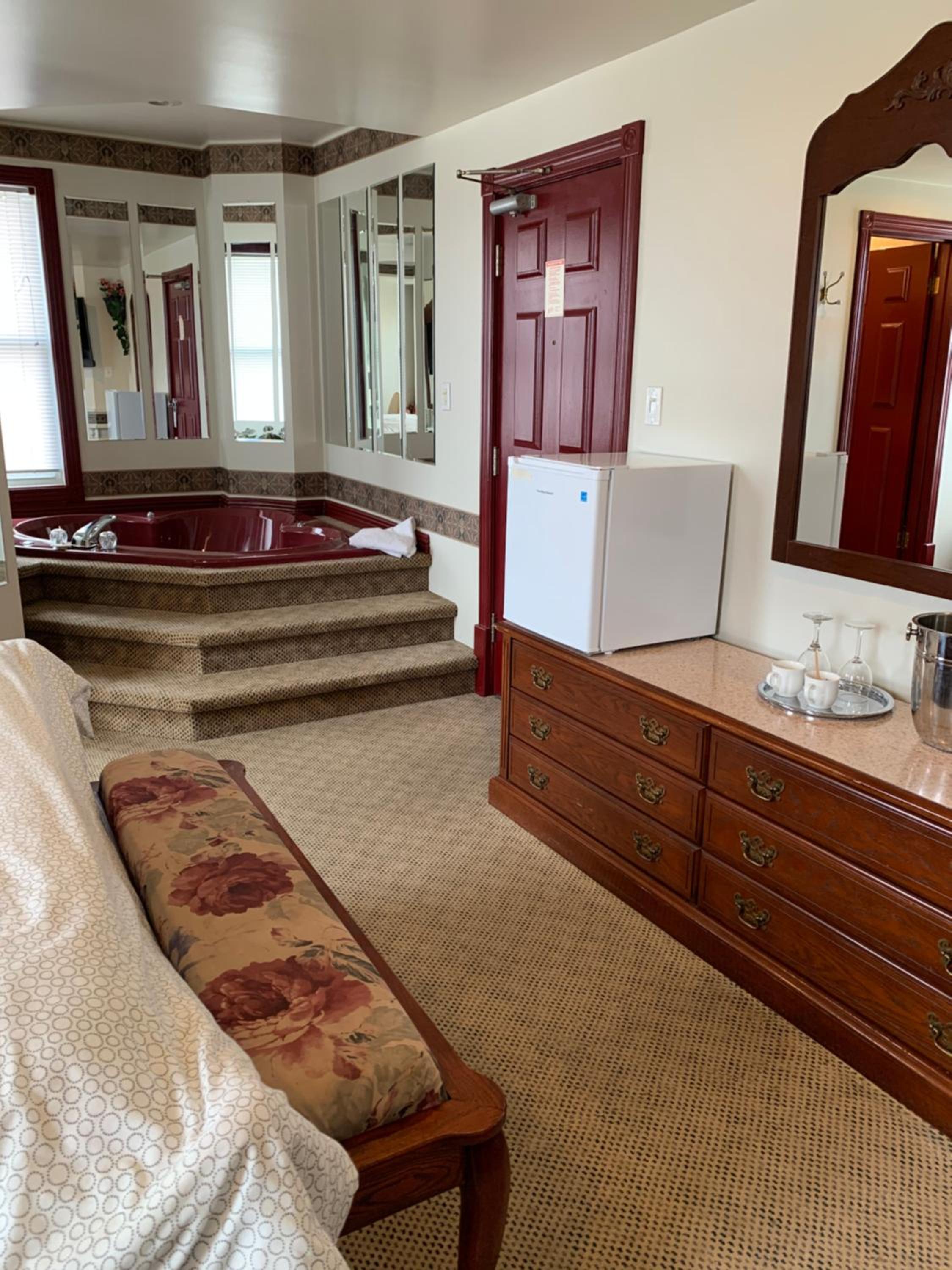 Queen Room with Spa Bath - Photo 5