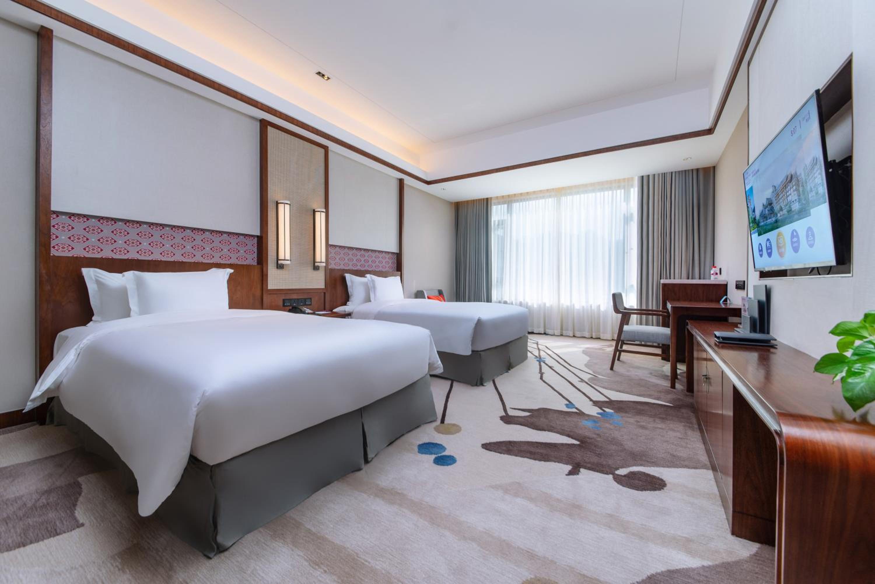 Deluxe Two Beds