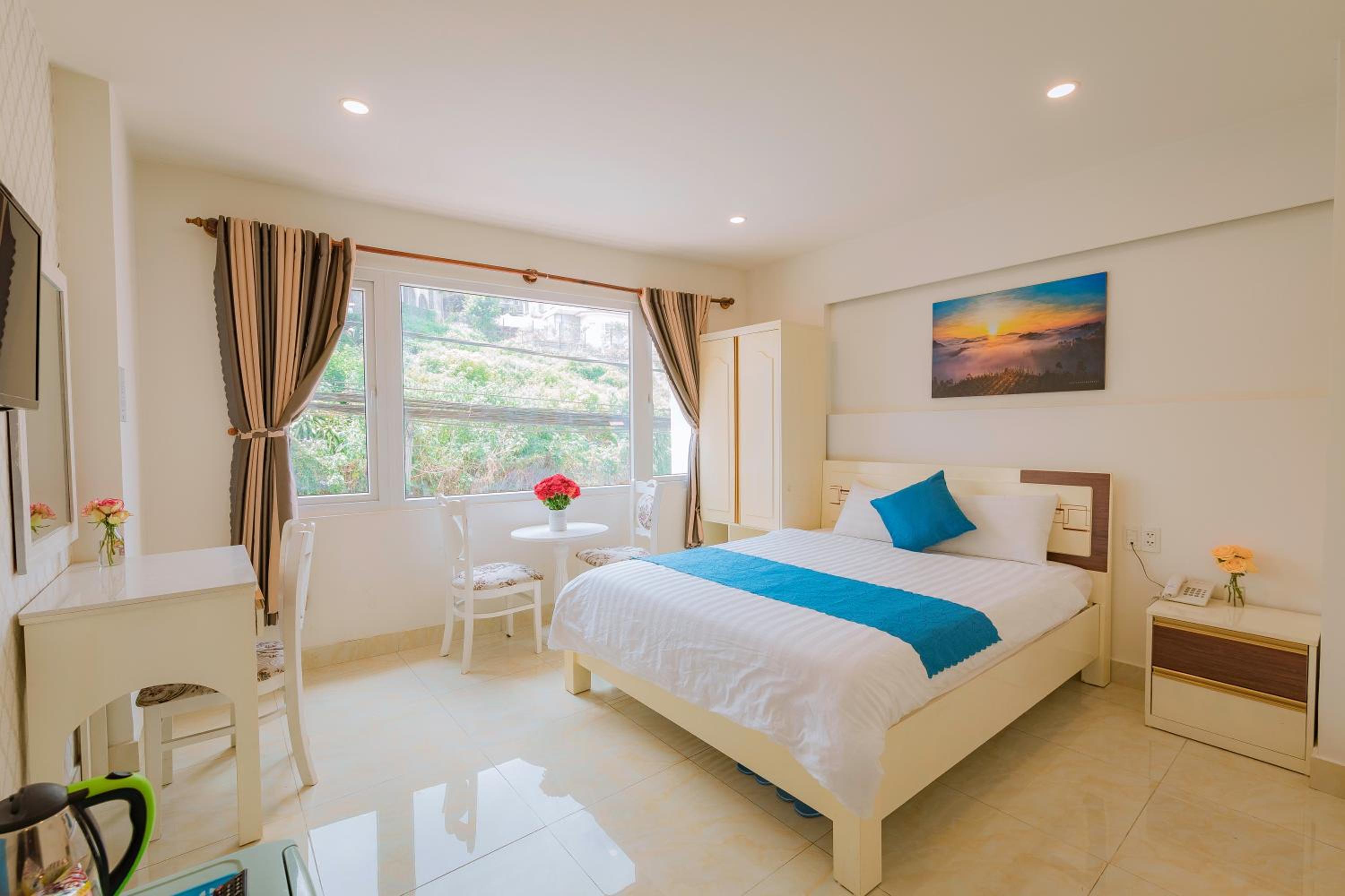 Deluxe Double Room - Photo 7