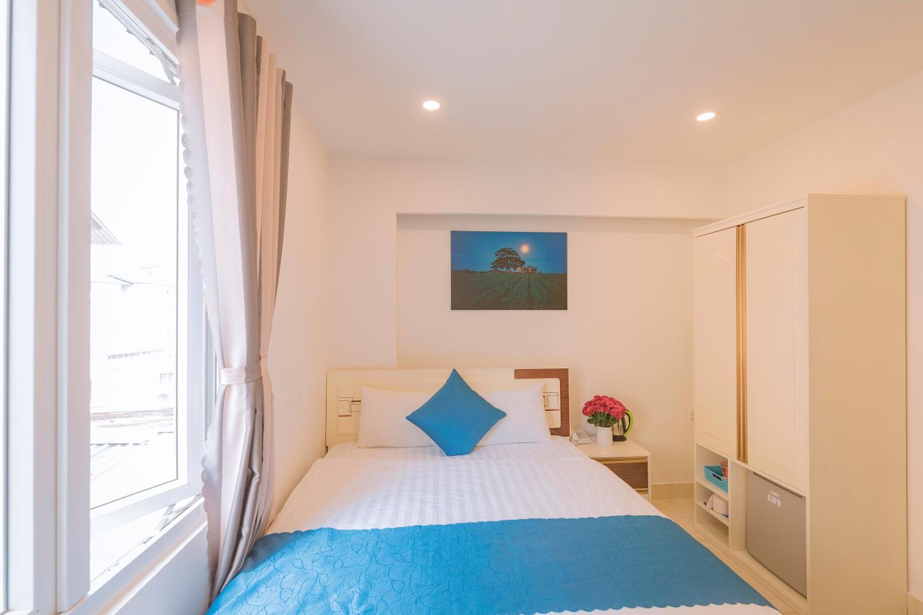 Standard Double Room - Photo 4
