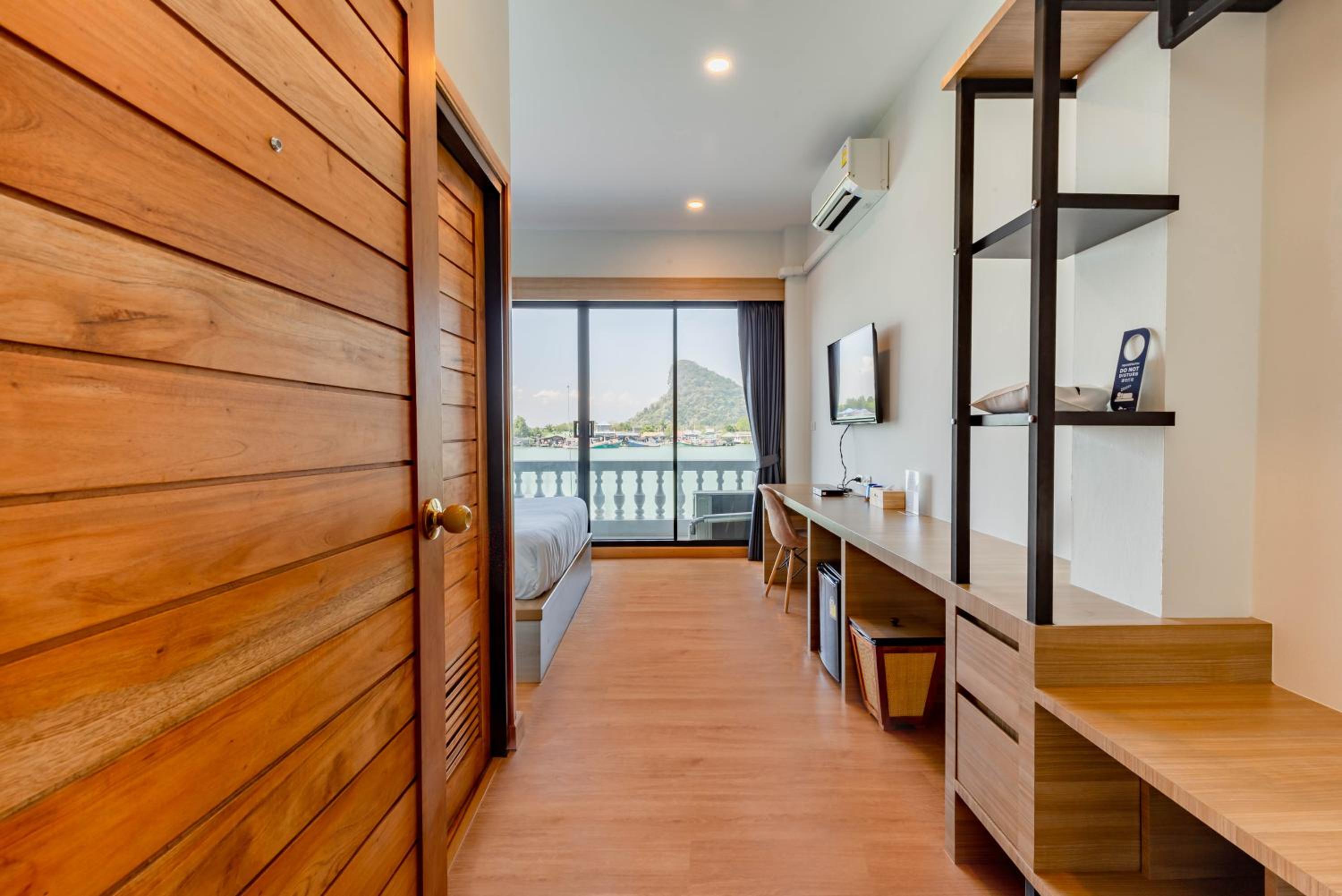 King Room with Sea View photo 2
