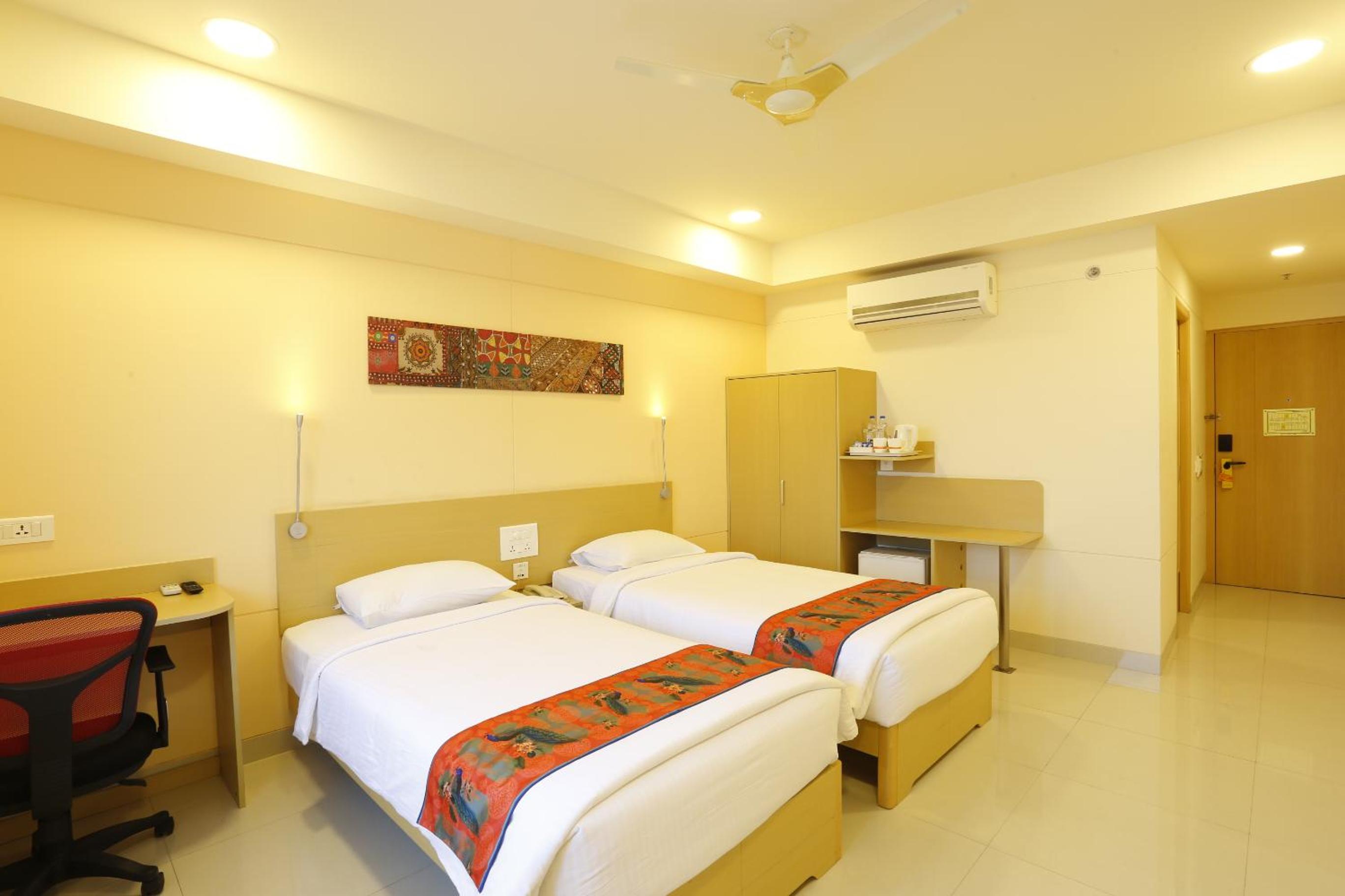 Standard Twin Room photo 3