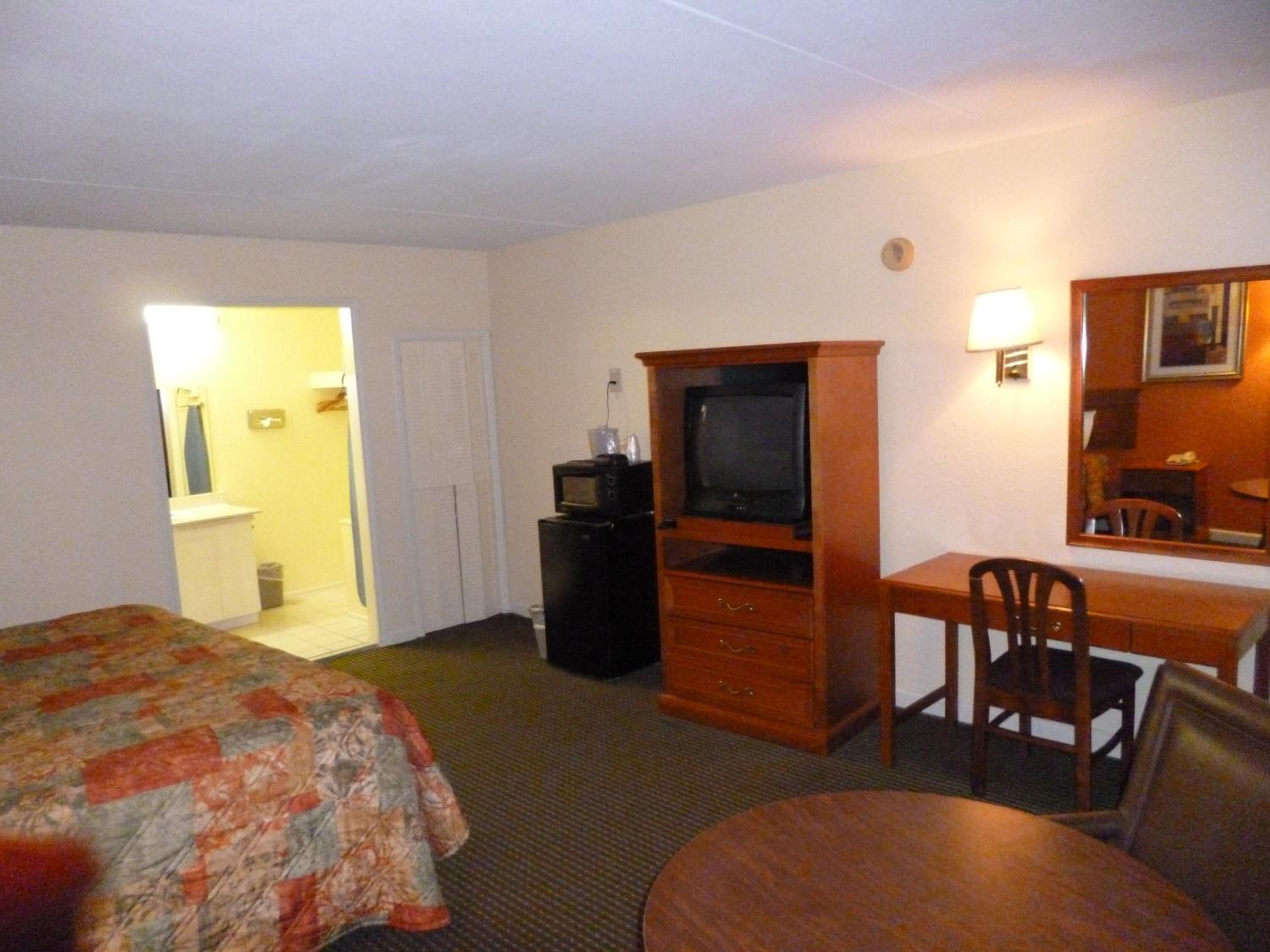 Deluxe King Room photo 2