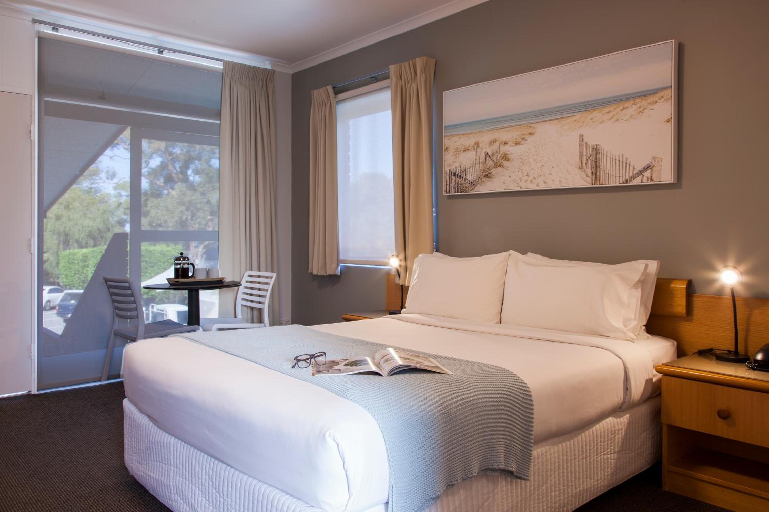 Superior Room thumbnail 6