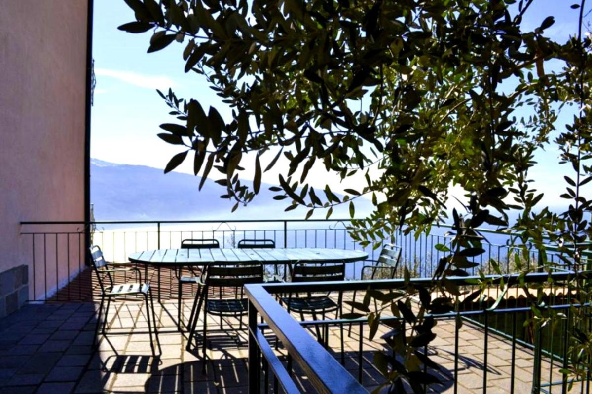 Apartment with Lake View photo 3