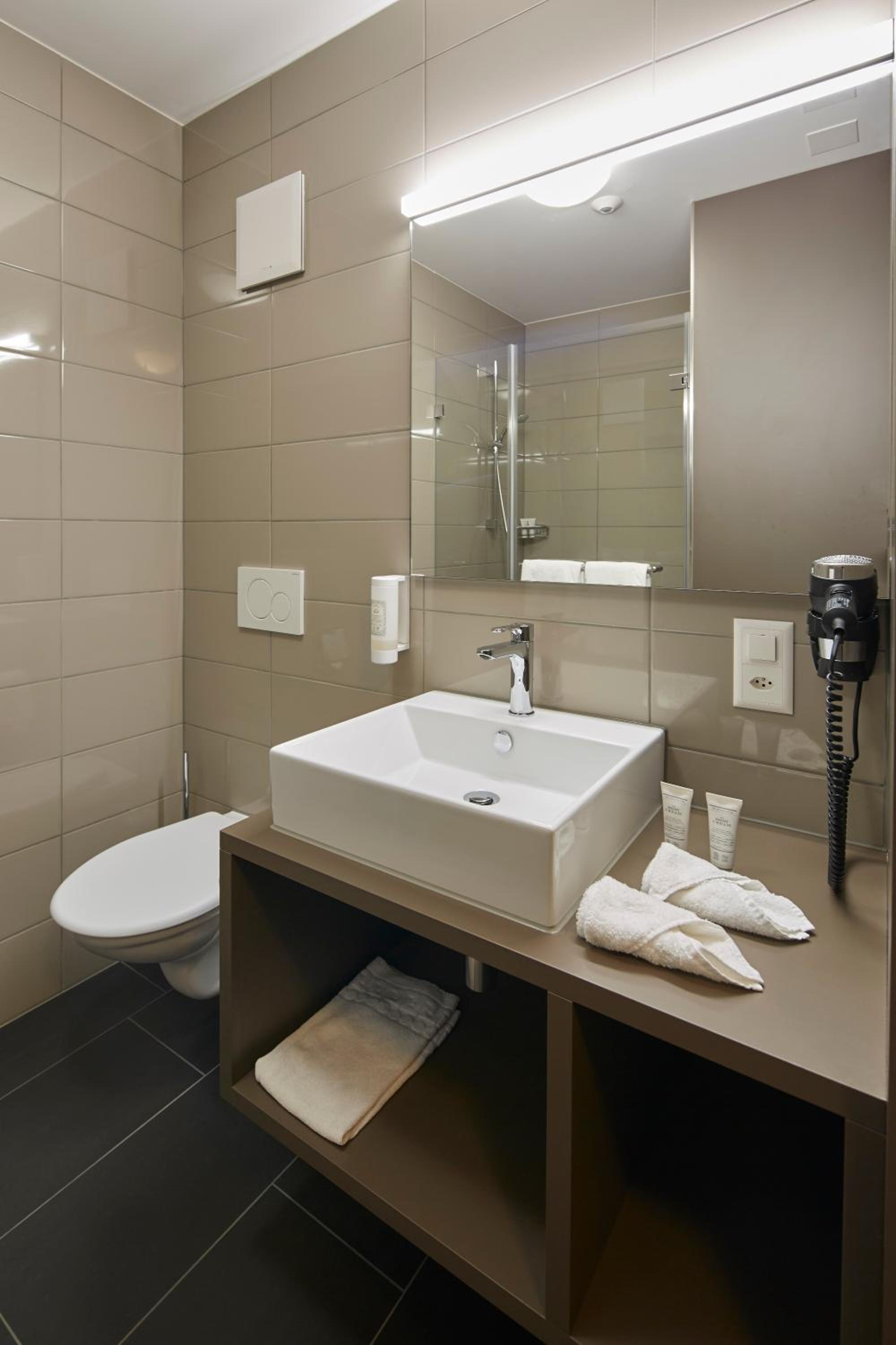 Junior Suite - Disability Access