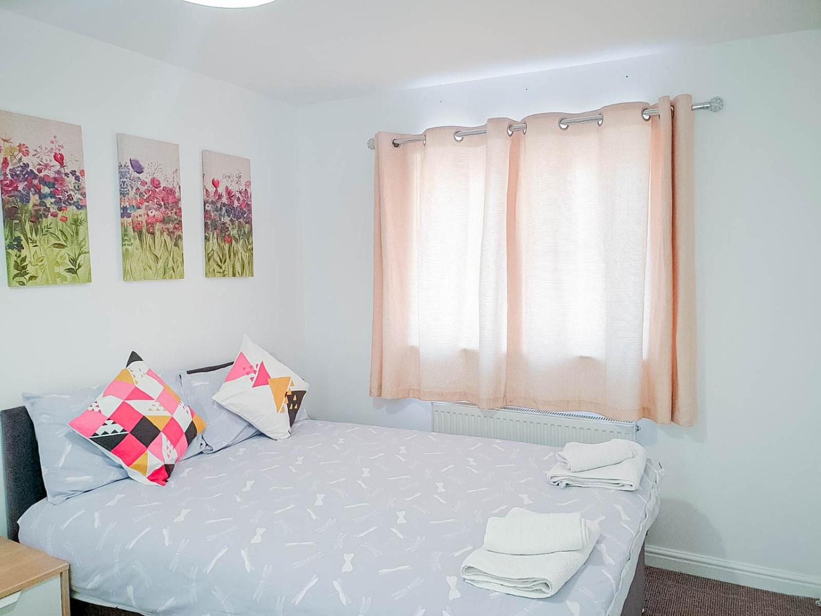 Three-Bedroom Apartment - Photo 2