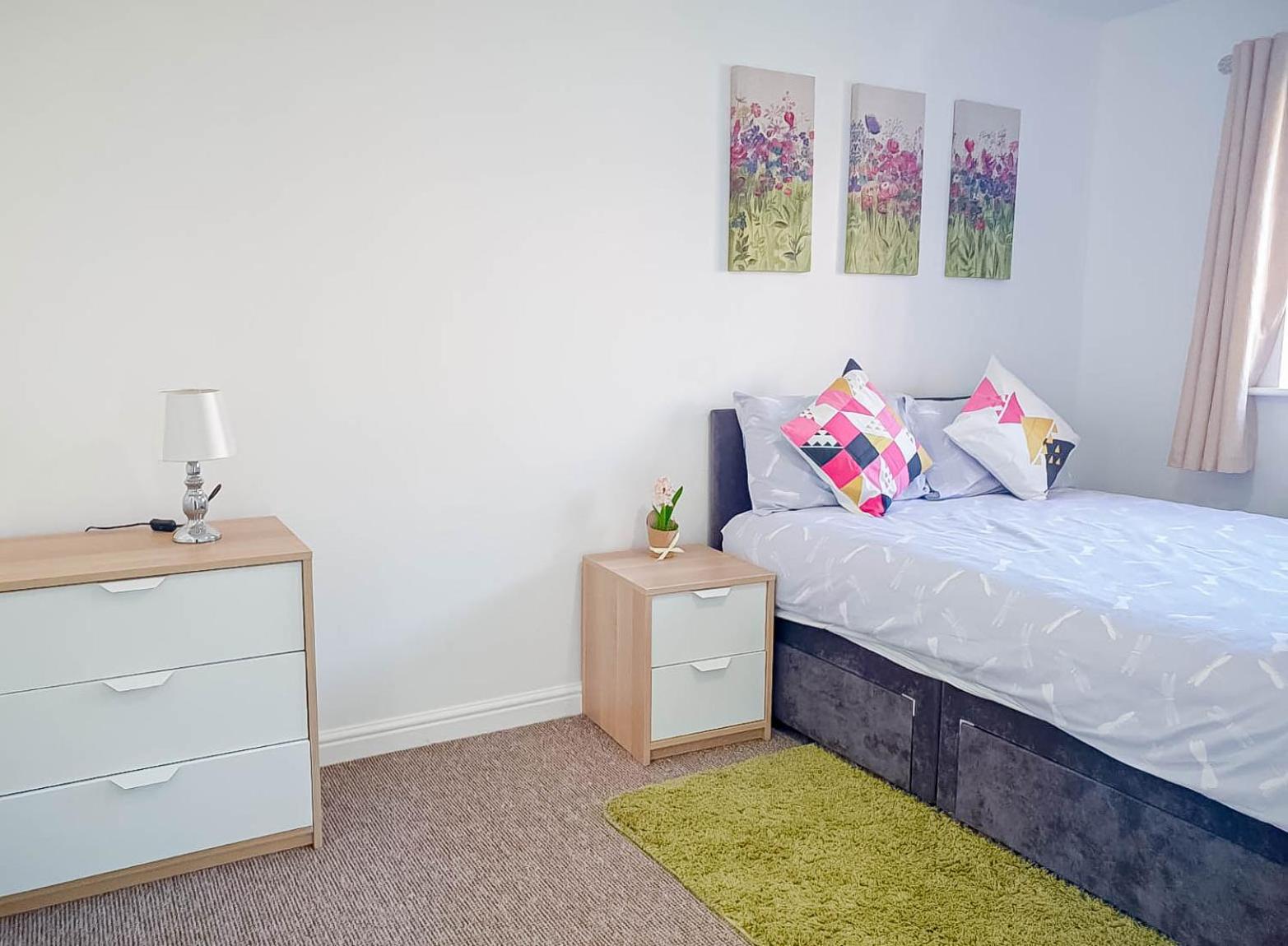 Three-Bedroom Apartment - Photo 28