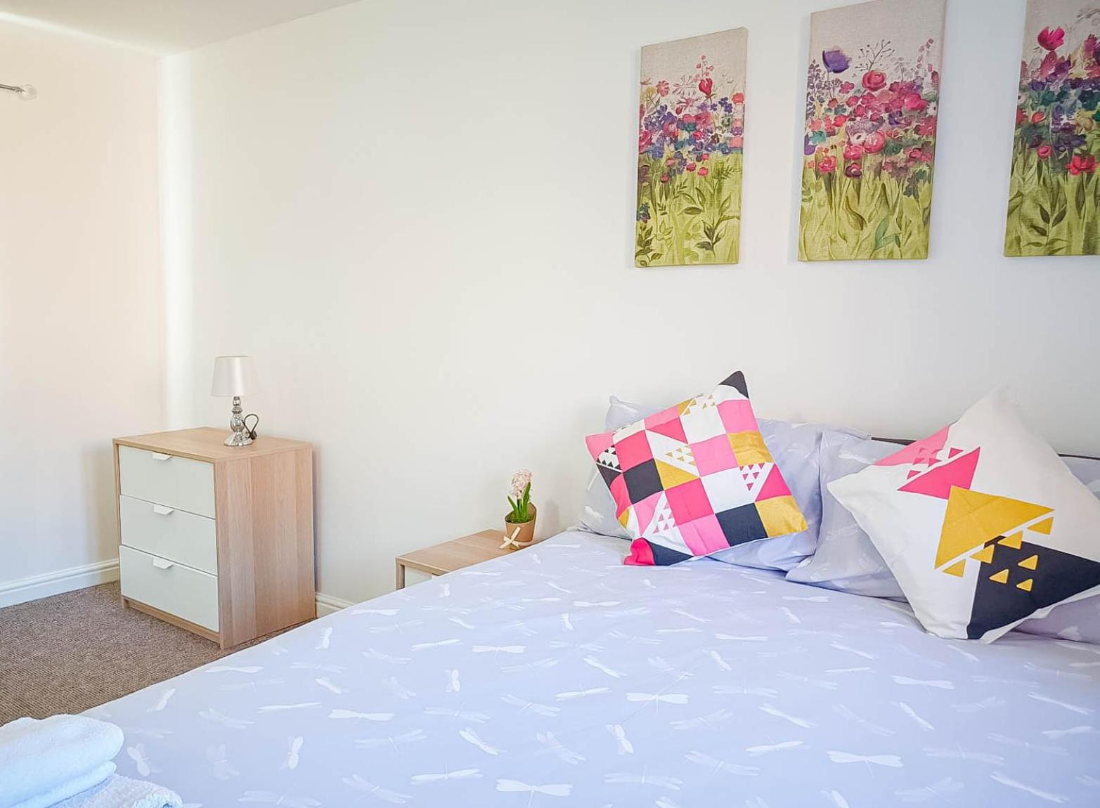 Three-Bedroom Apartment - Photo 35