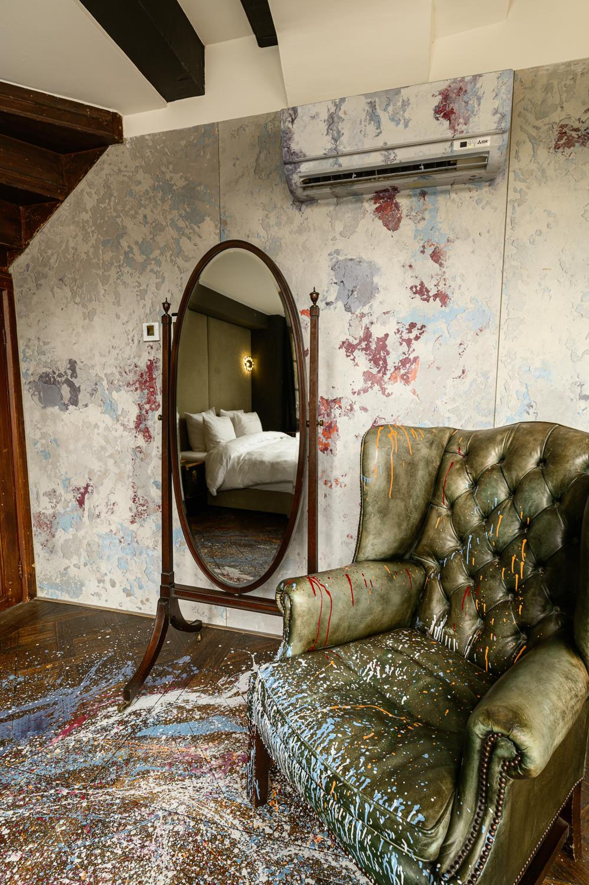 Signature Room with canal view: The Artist photo 2