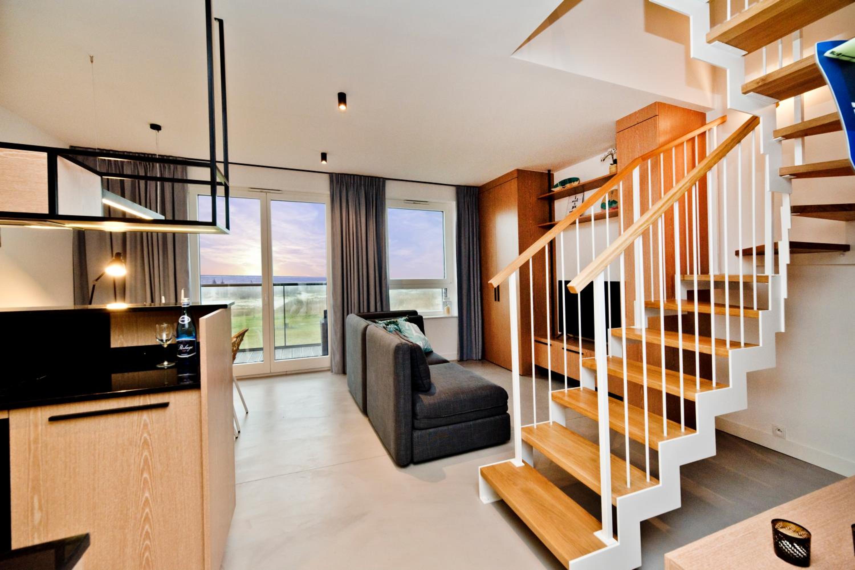 Two-Bedroom Apartment with Sea View - Abrahama 24/A21 Street photo 3