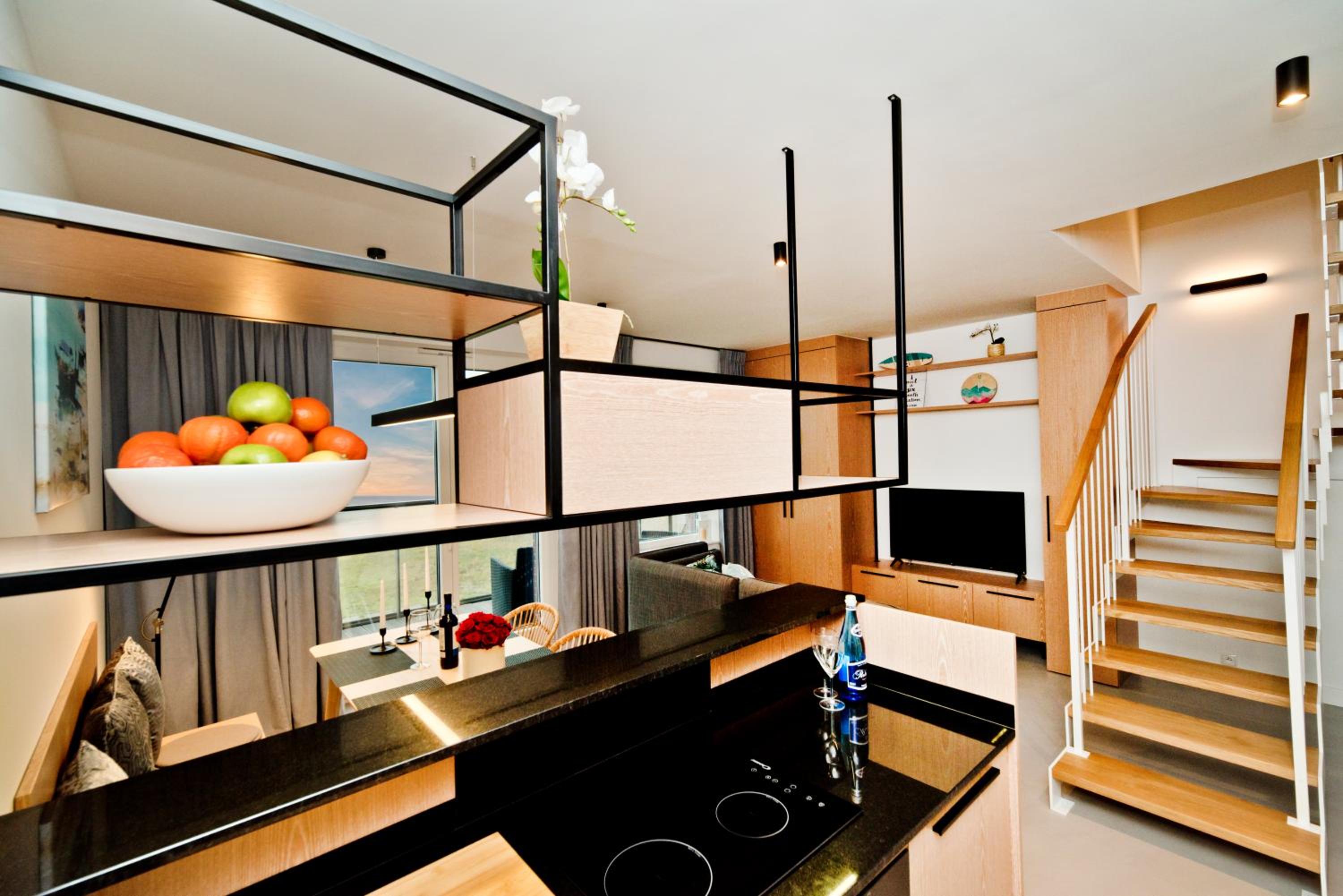 Two-Bedroom Apartment with Sea View - Abrahama 24/A21 Street photo 2