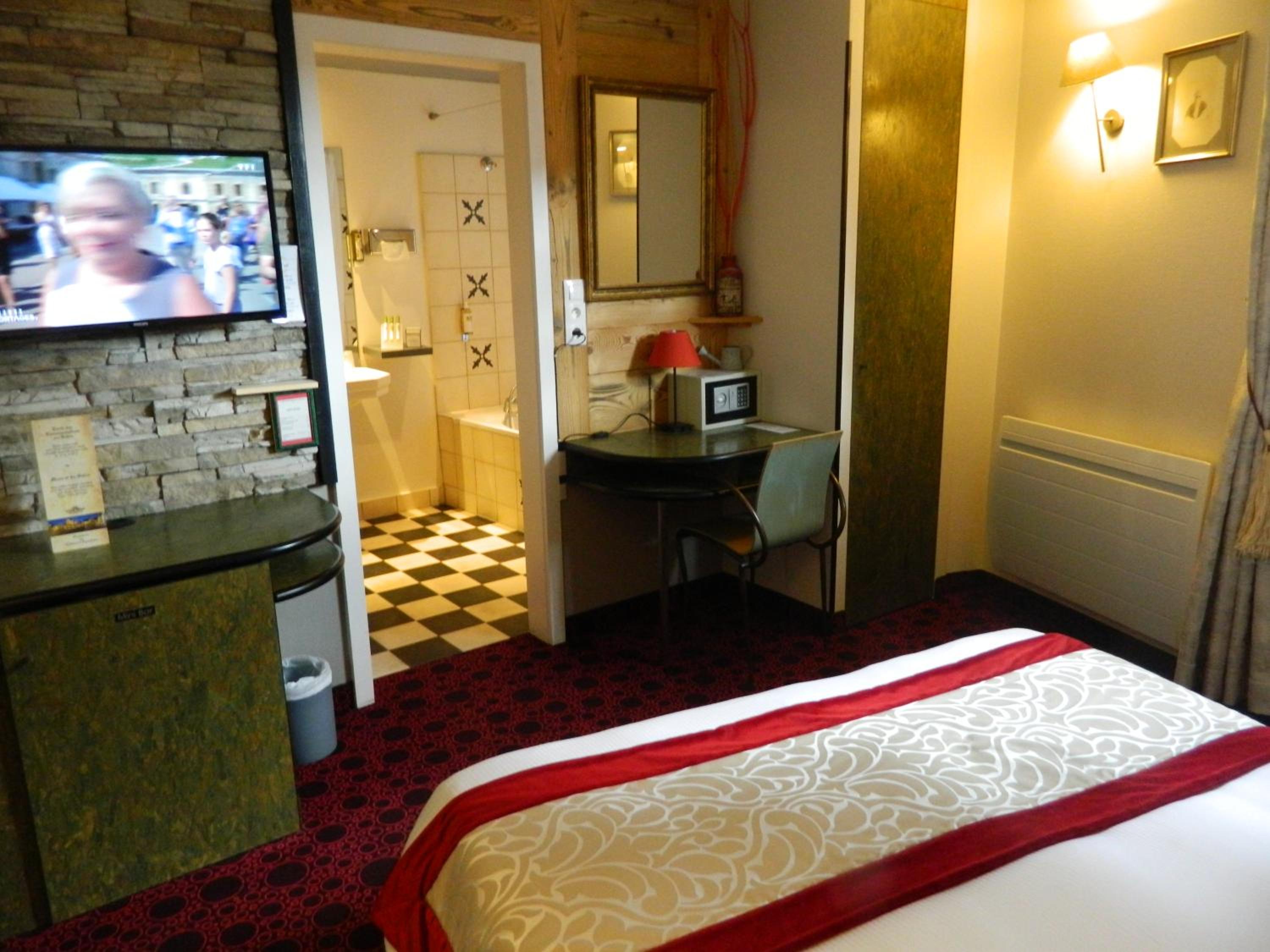 Standard Double Room - Photo 1
