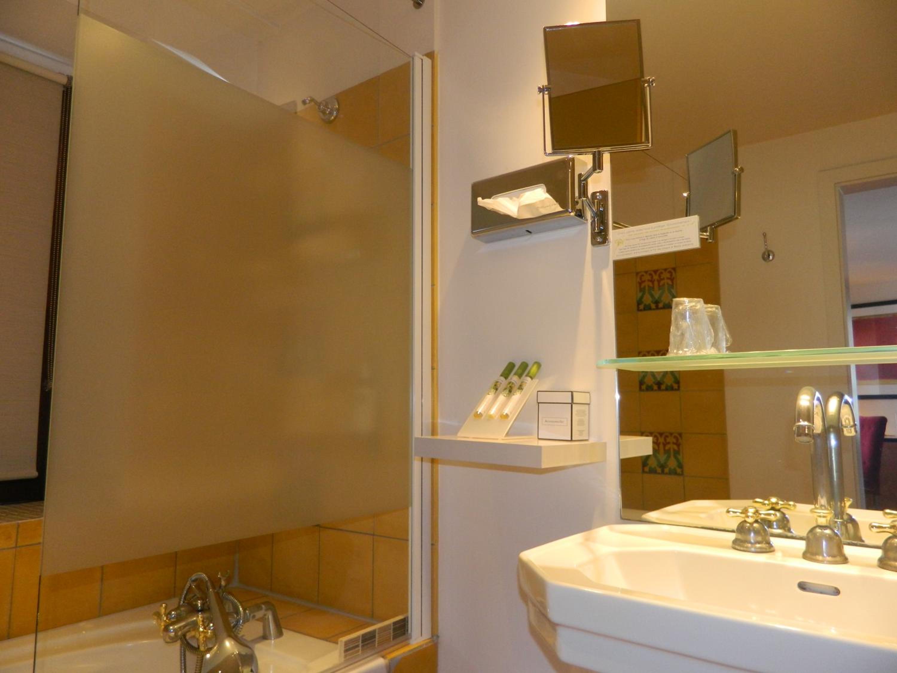 Superior Double Room - Photo 9