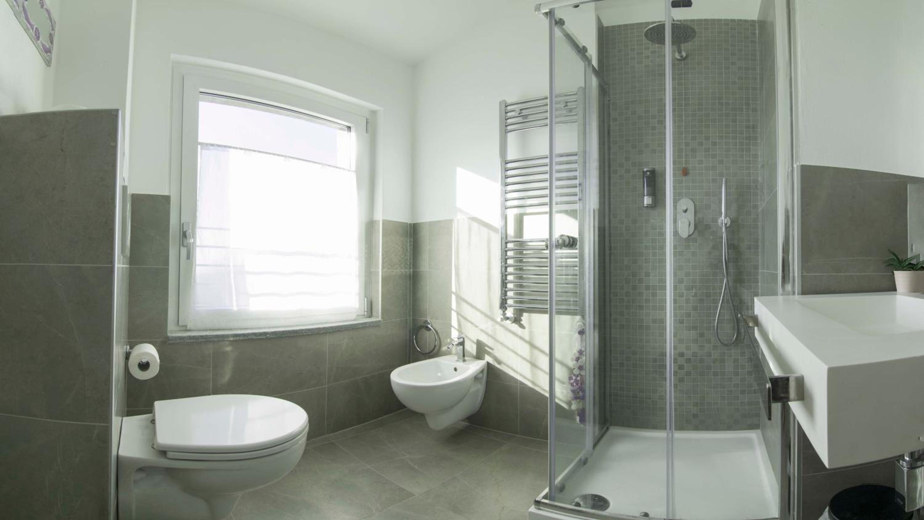 Double Room with Shared Bathroom photo 2