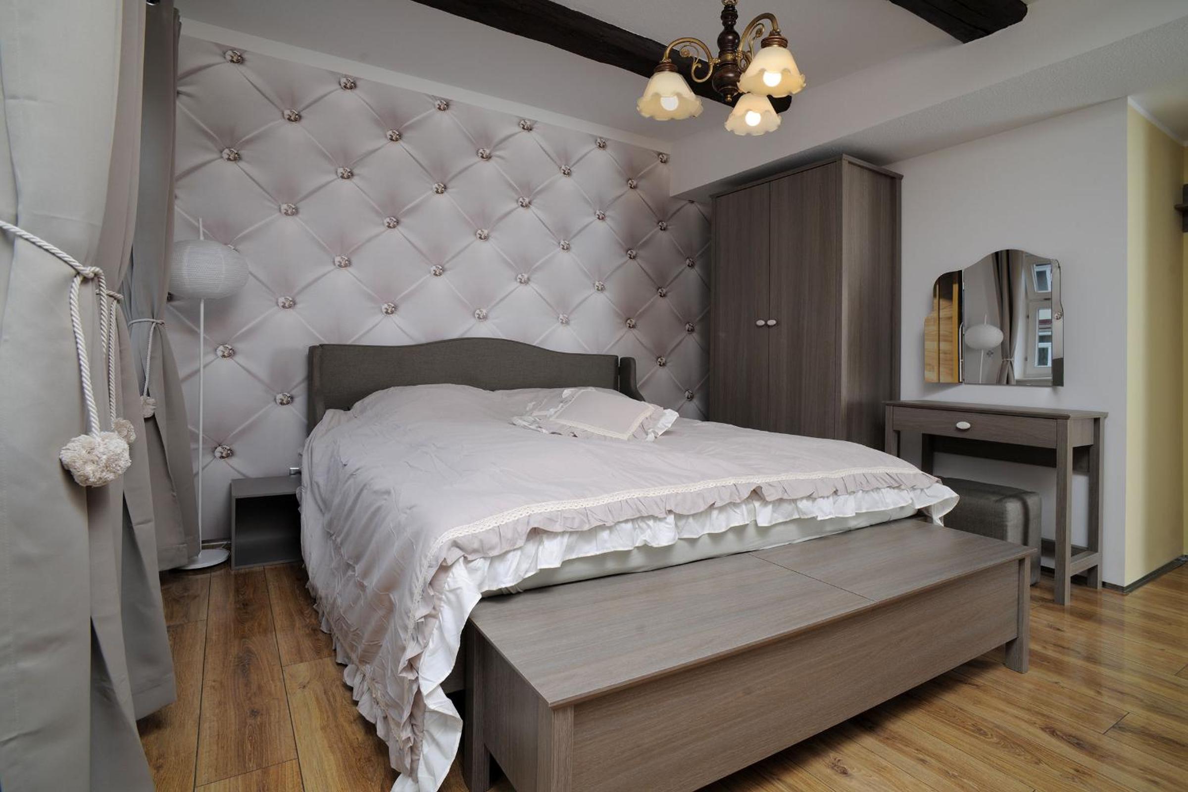 Two-Bedroom Apartment - Photo 1