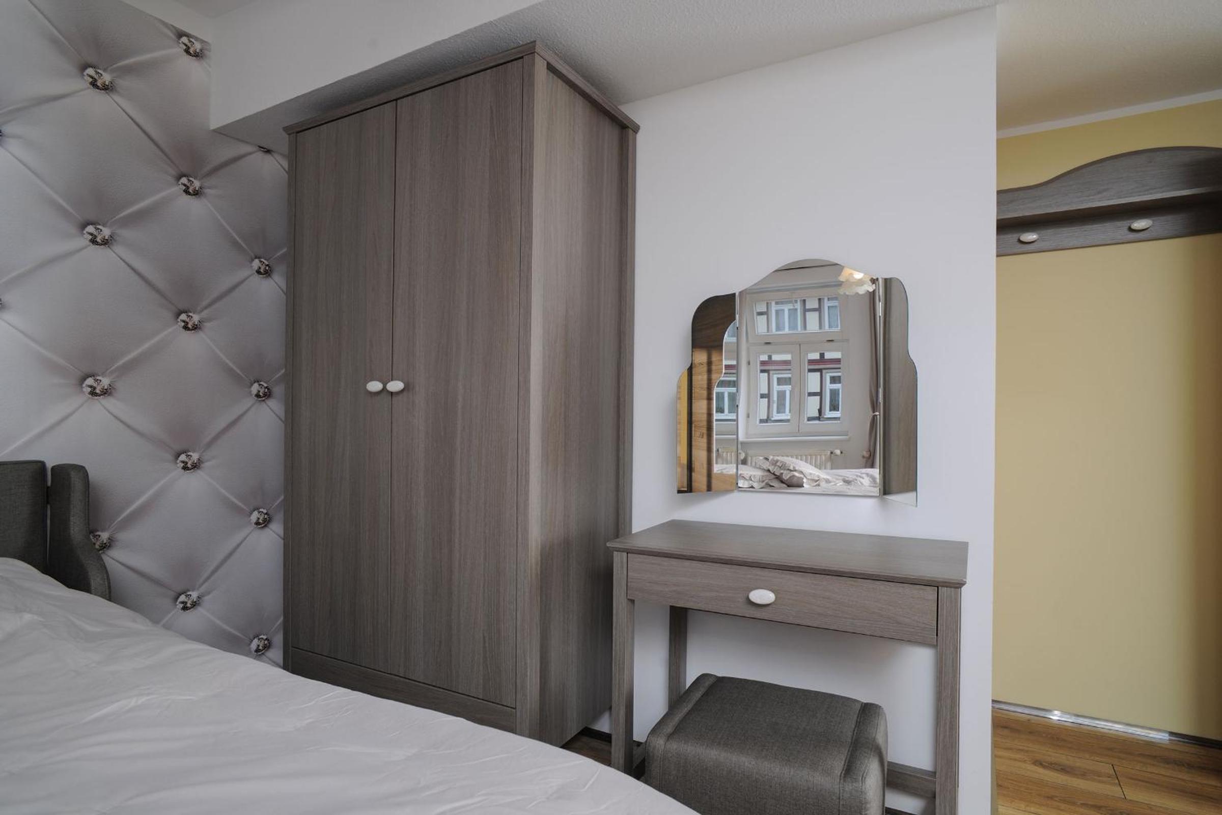 Two-Bedroom Apartment - Photo 6