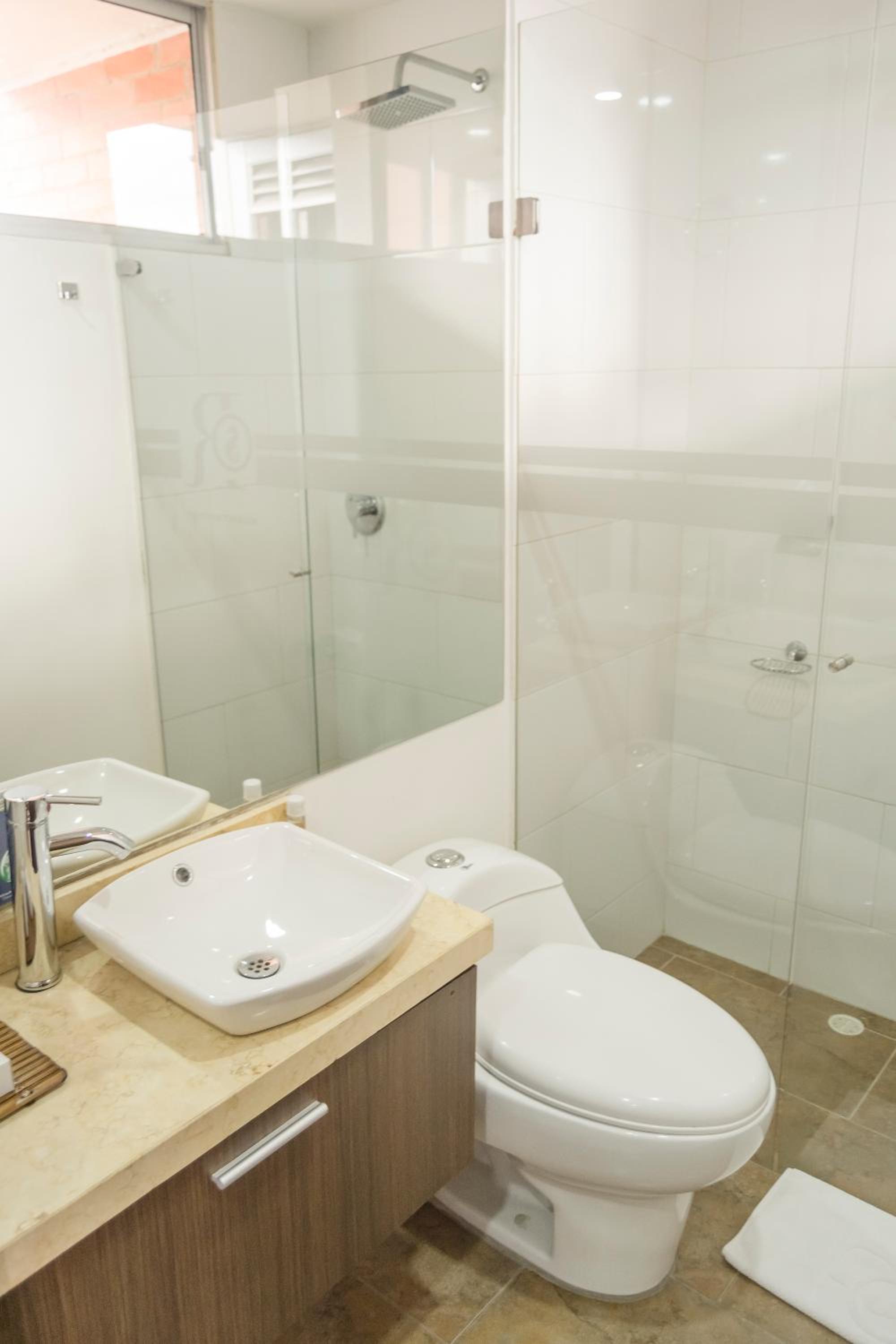 Standard Double Room - Photo 6