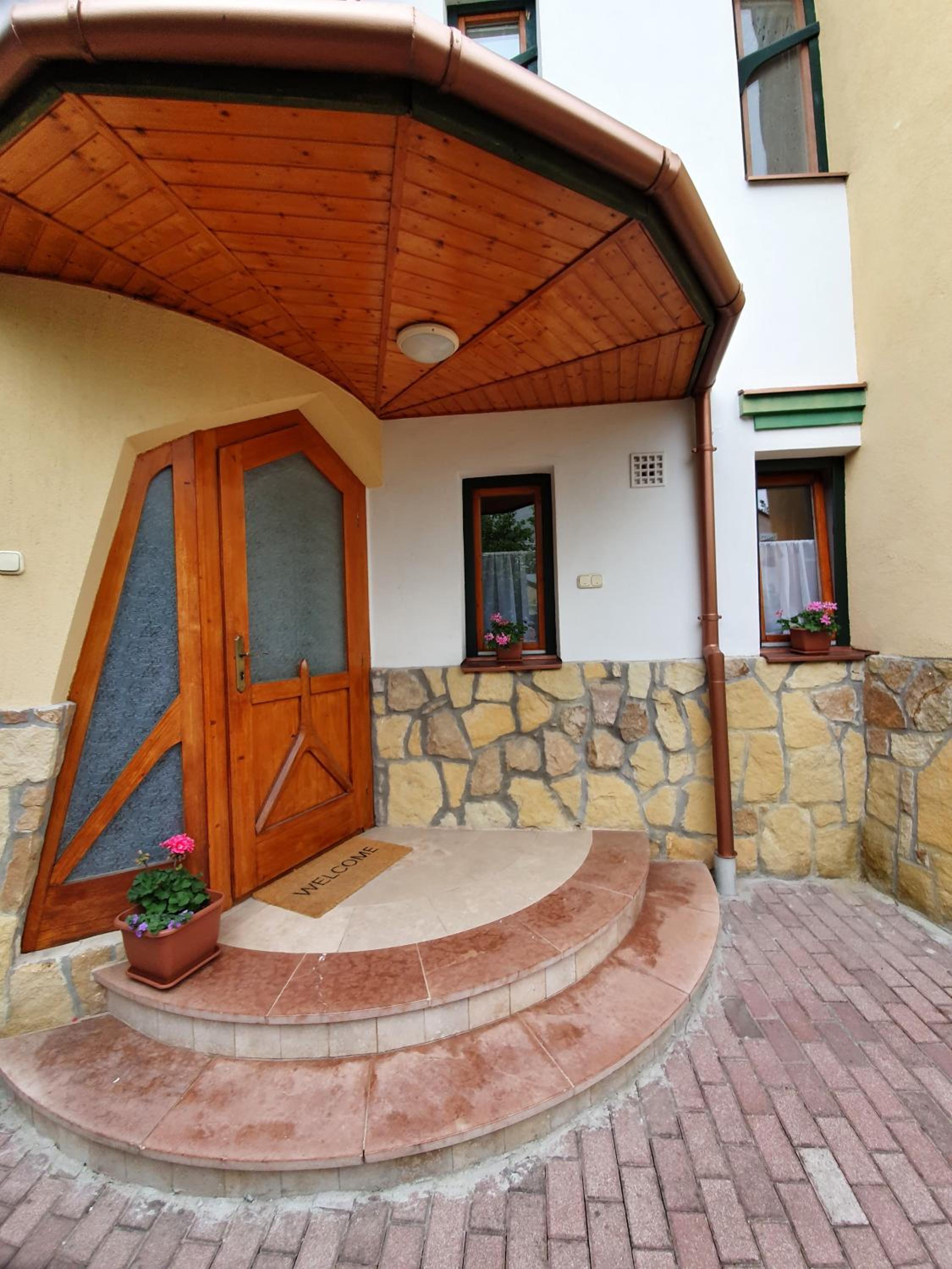 One-Bedroom Apartment - Photo 49