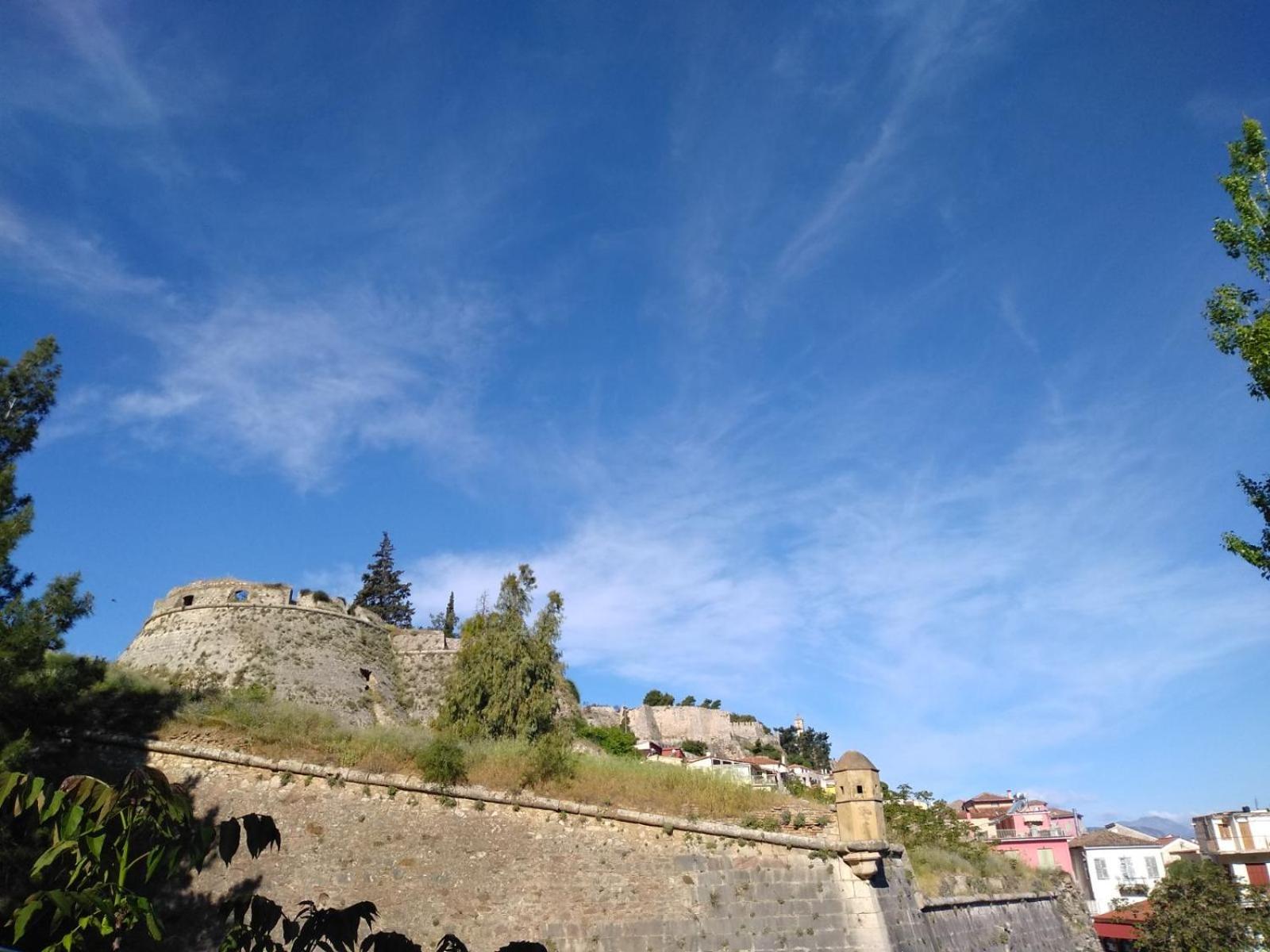 Double or twin room with Fortress View photo 3