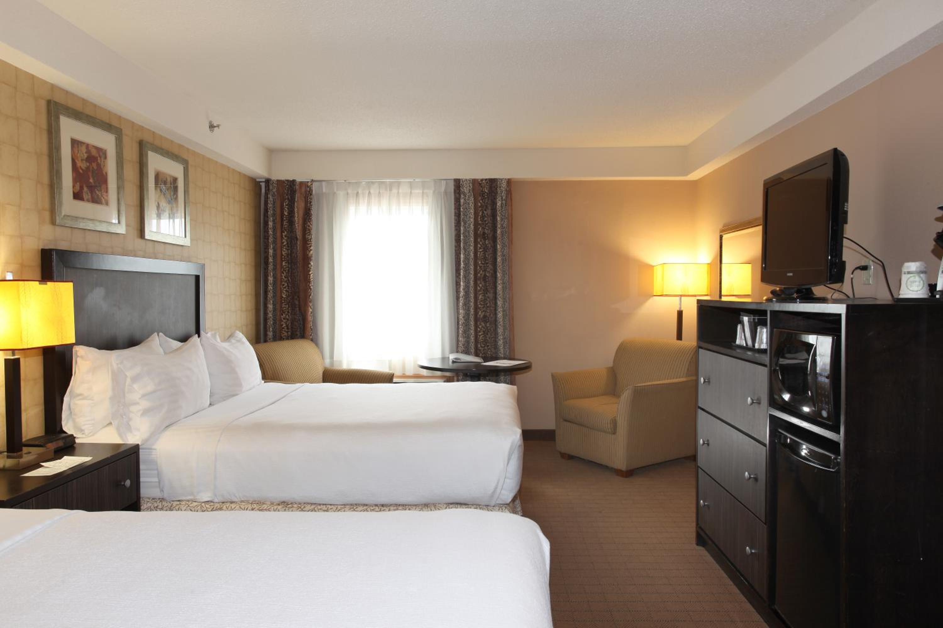 Two Queen Beds with Full Bathroom