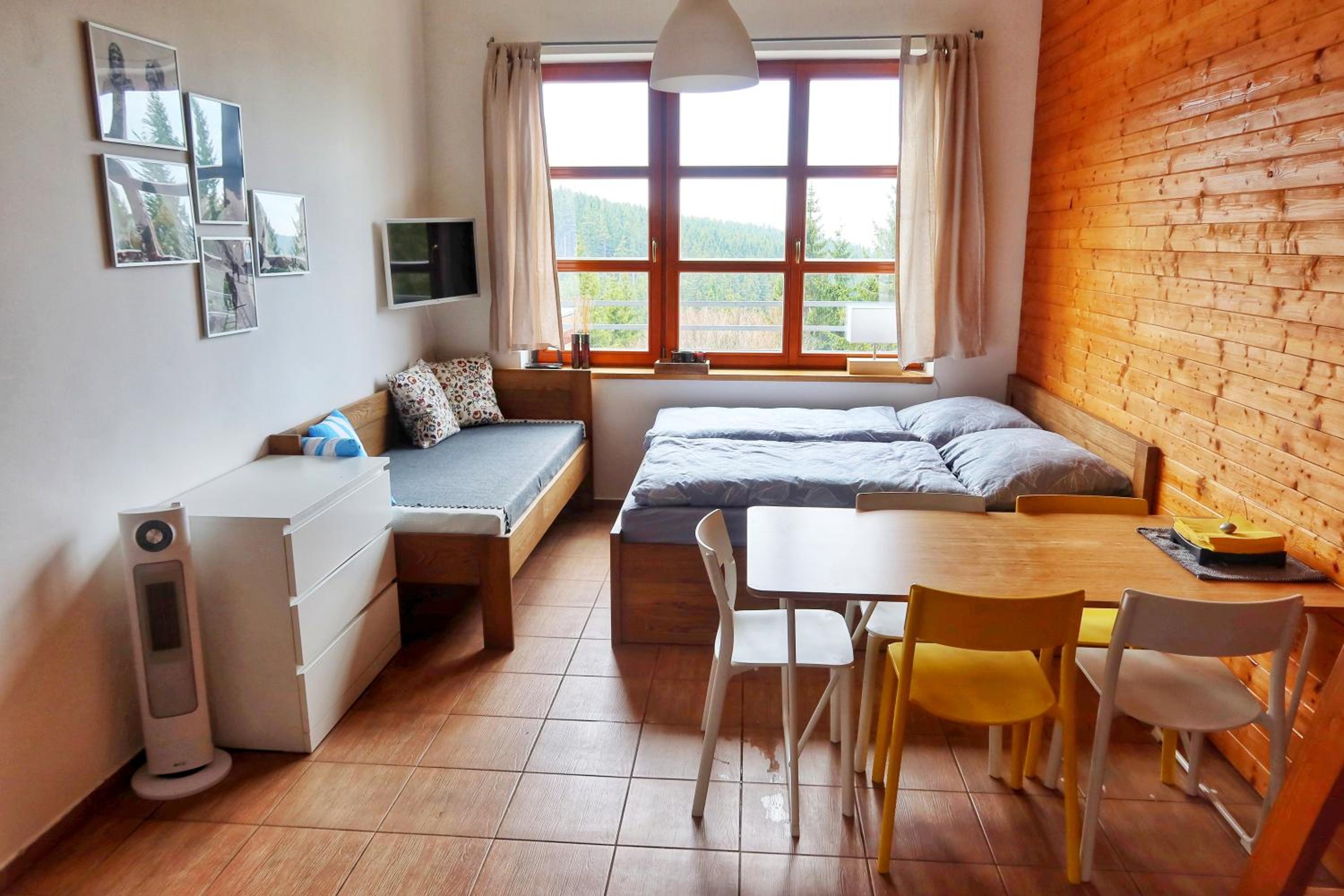 Apartment with Mountain View - Photo 25