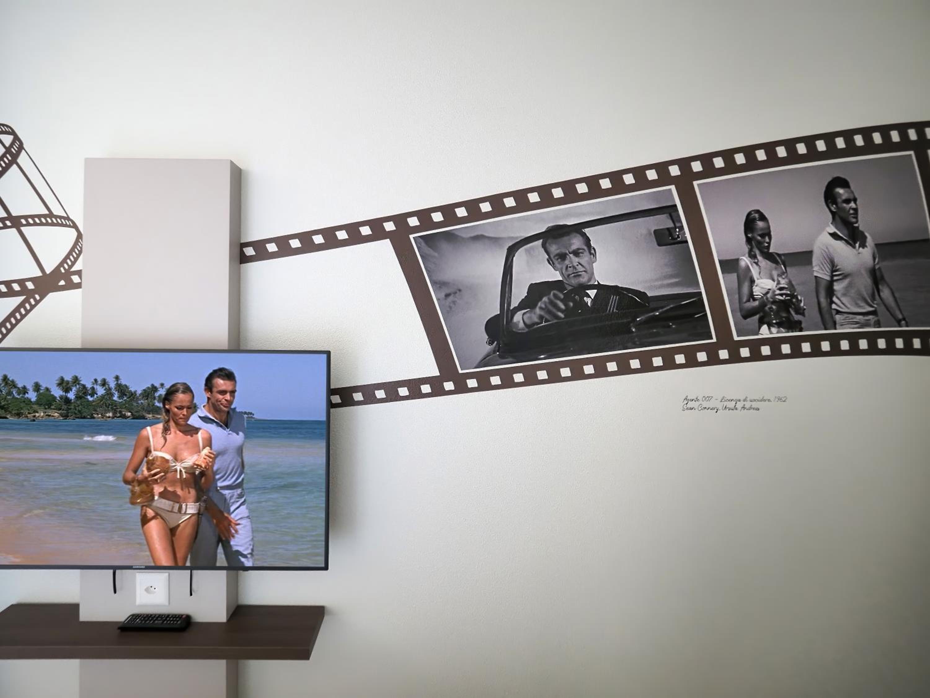 Cinema Double Room - Photo 5