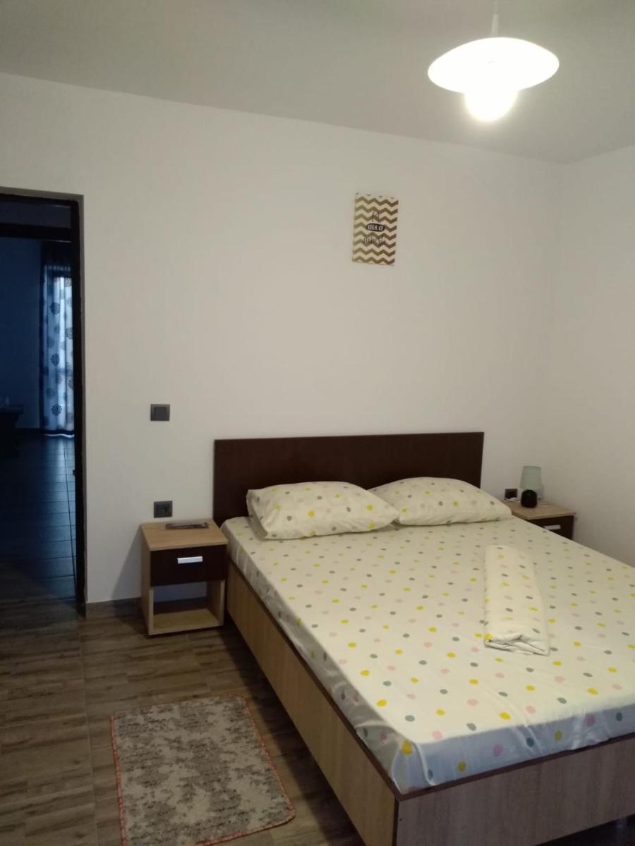 Apartment with Balcony photo 2