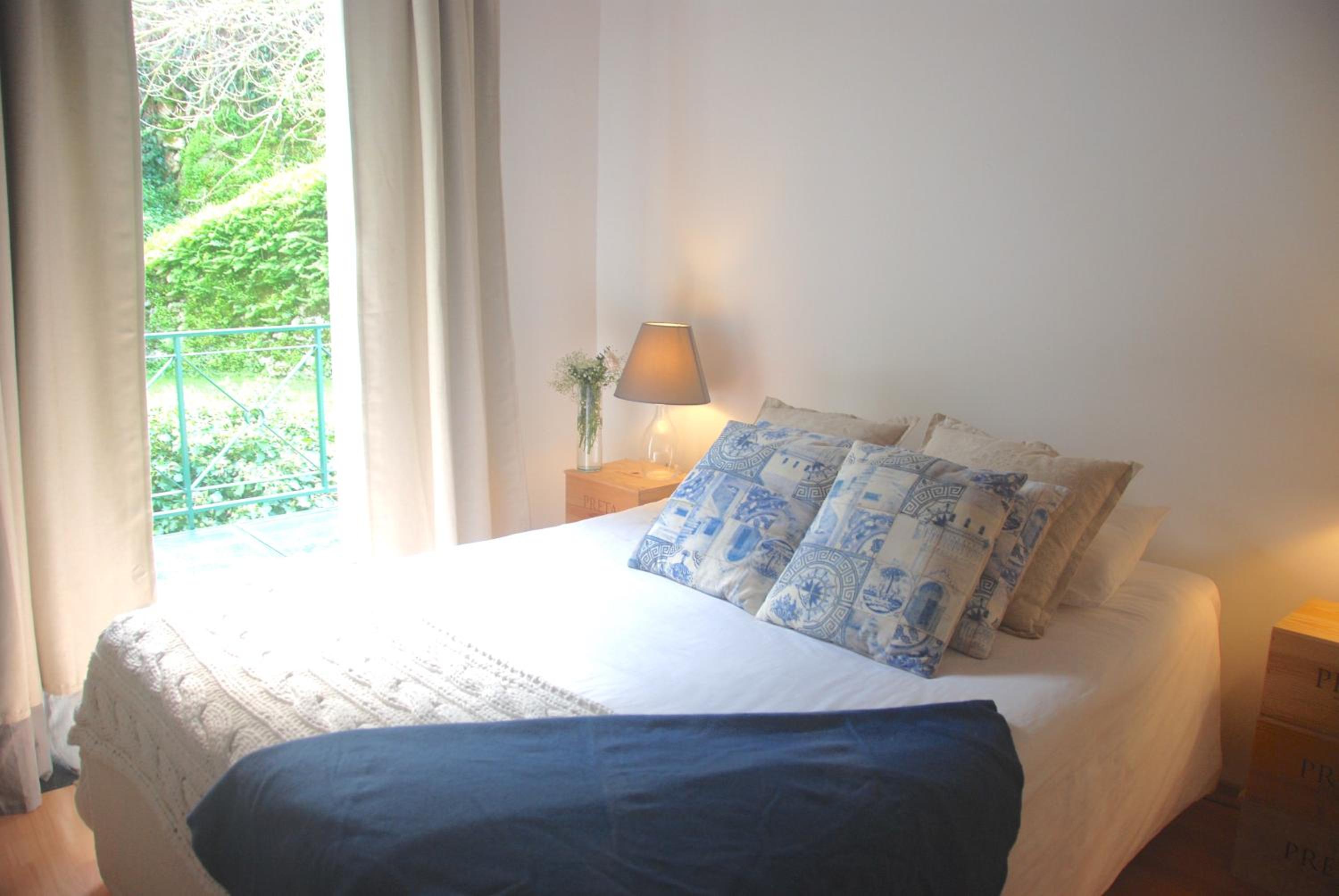 Double Room with Private Bathroom and Garden View photo 3