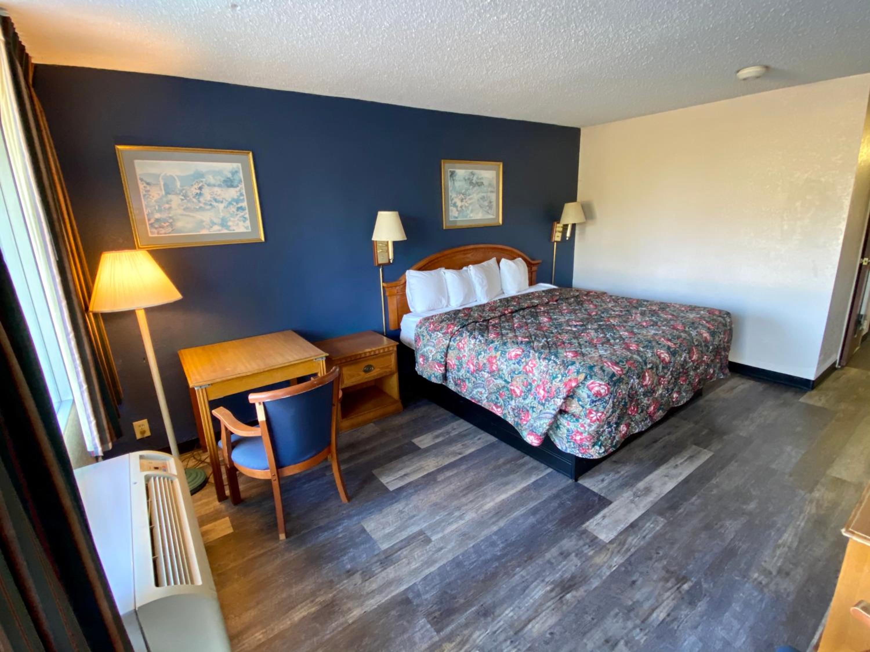 King Room - Disability Access photo 2