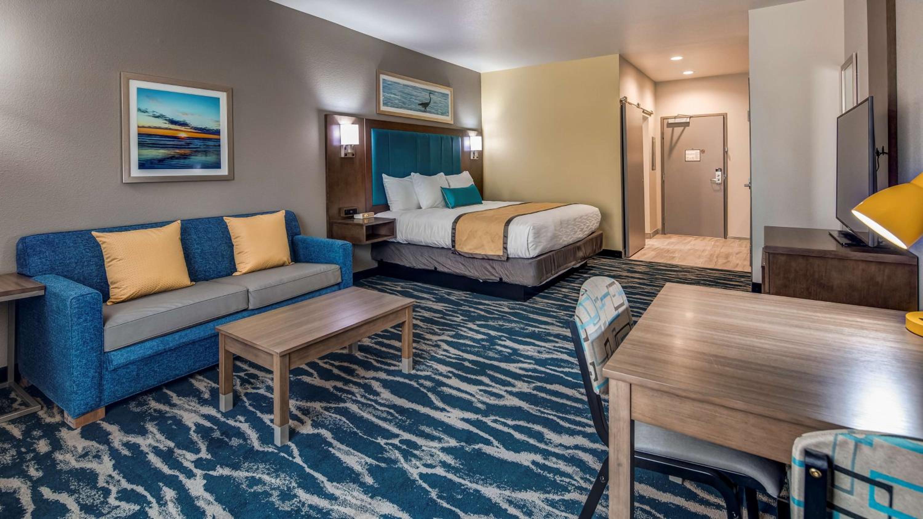 King Suite with Sofa Bed and Kitchenette - Photo 1