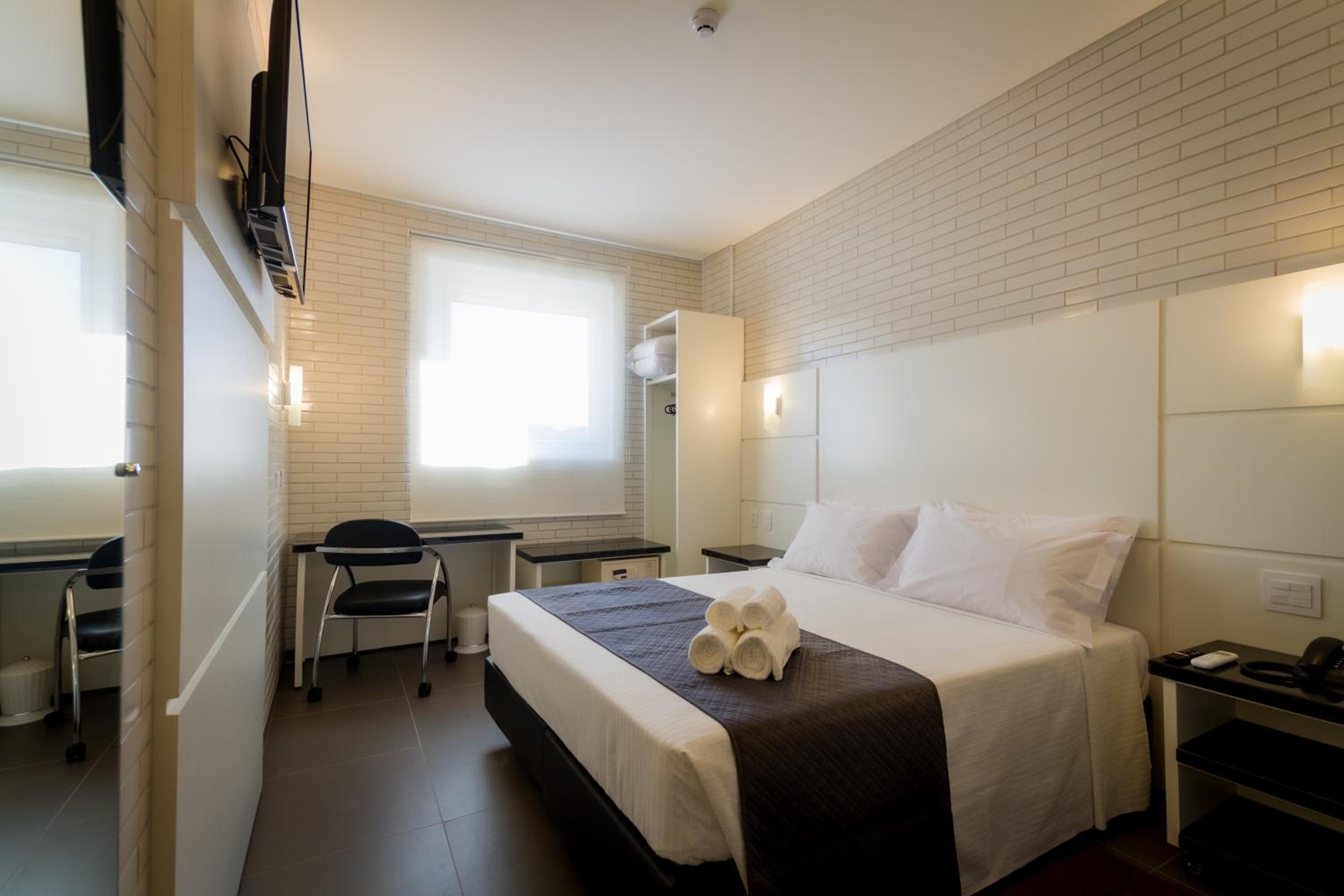 Standard Double Room - Photo 1