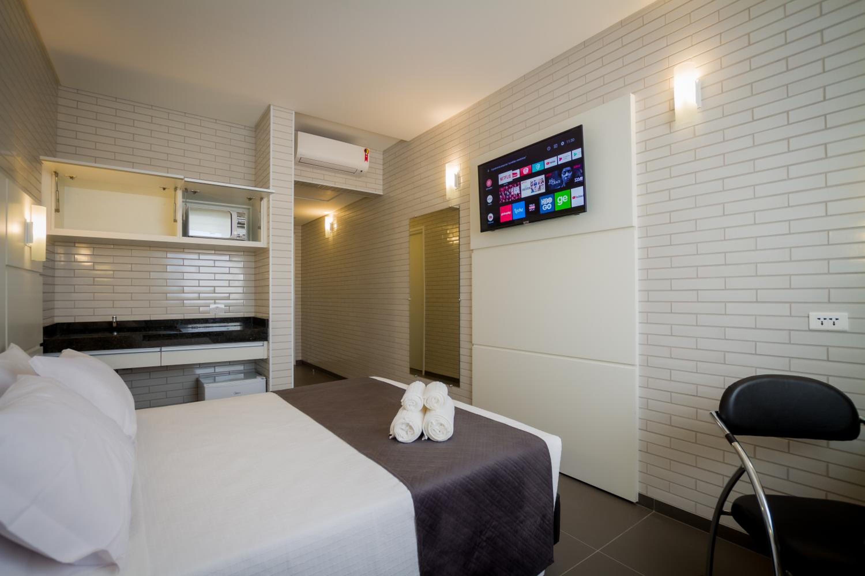 Standard Double Room - Photo 3
