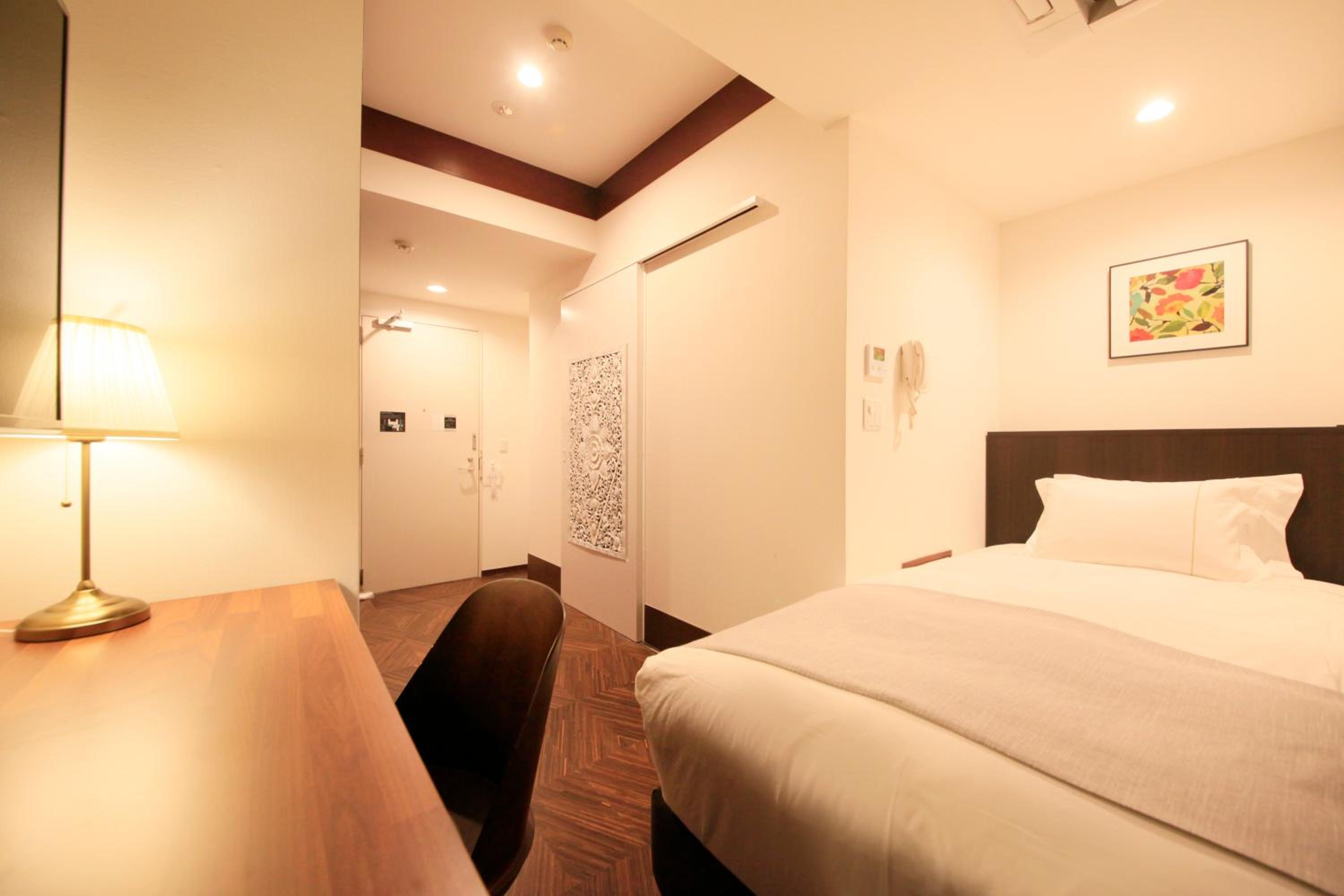 Standard Semi-Double Room -Non Smoking photo 2