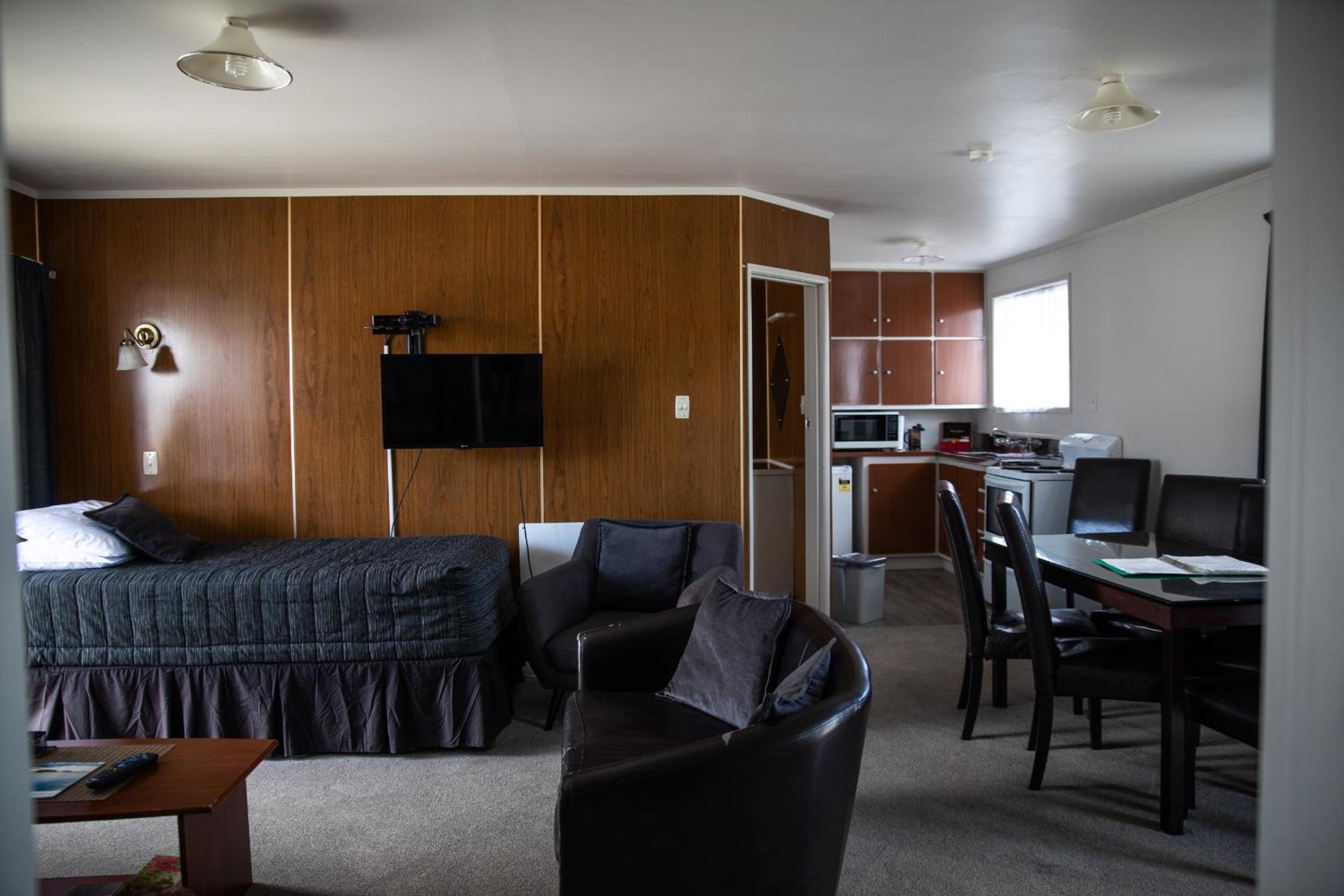 Two-Bedroom Apartment photo 2