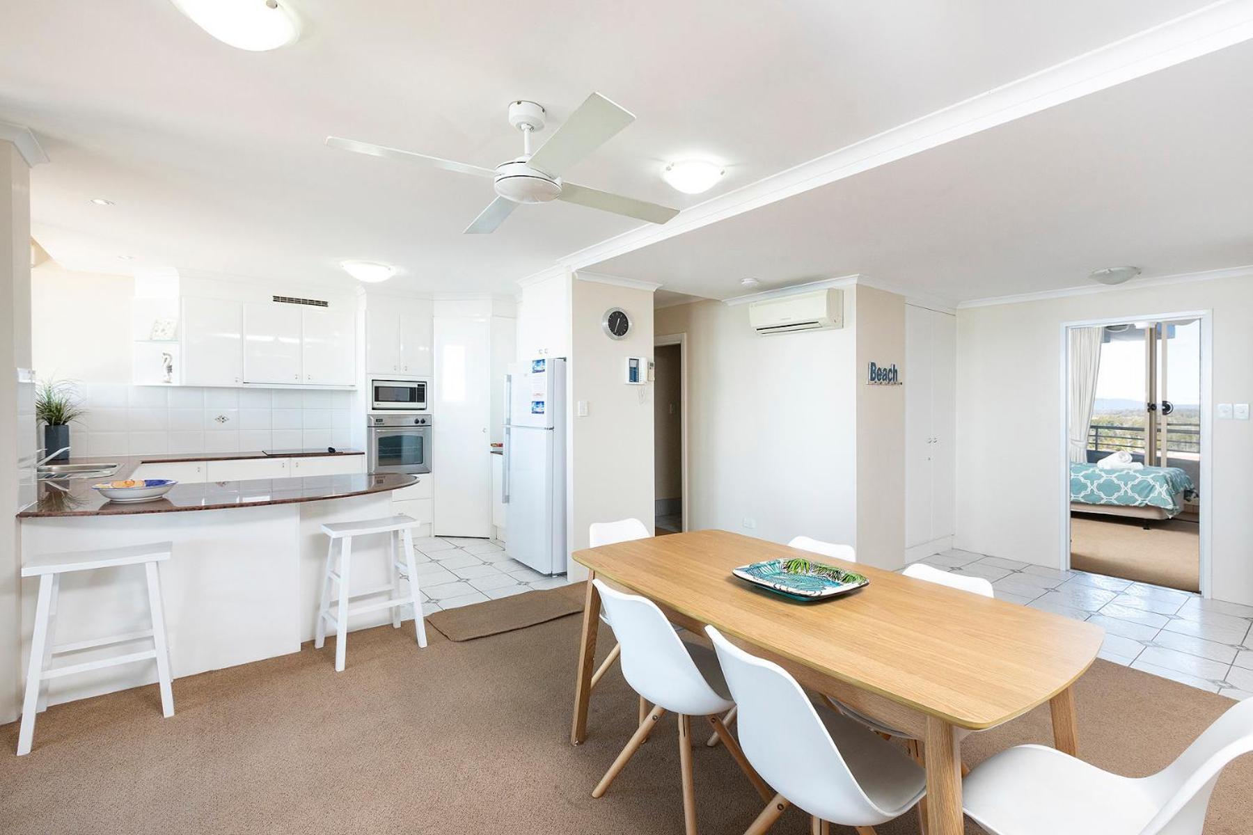 Three-Bedroom Apartment with Beach View - Level 6 photo 2
