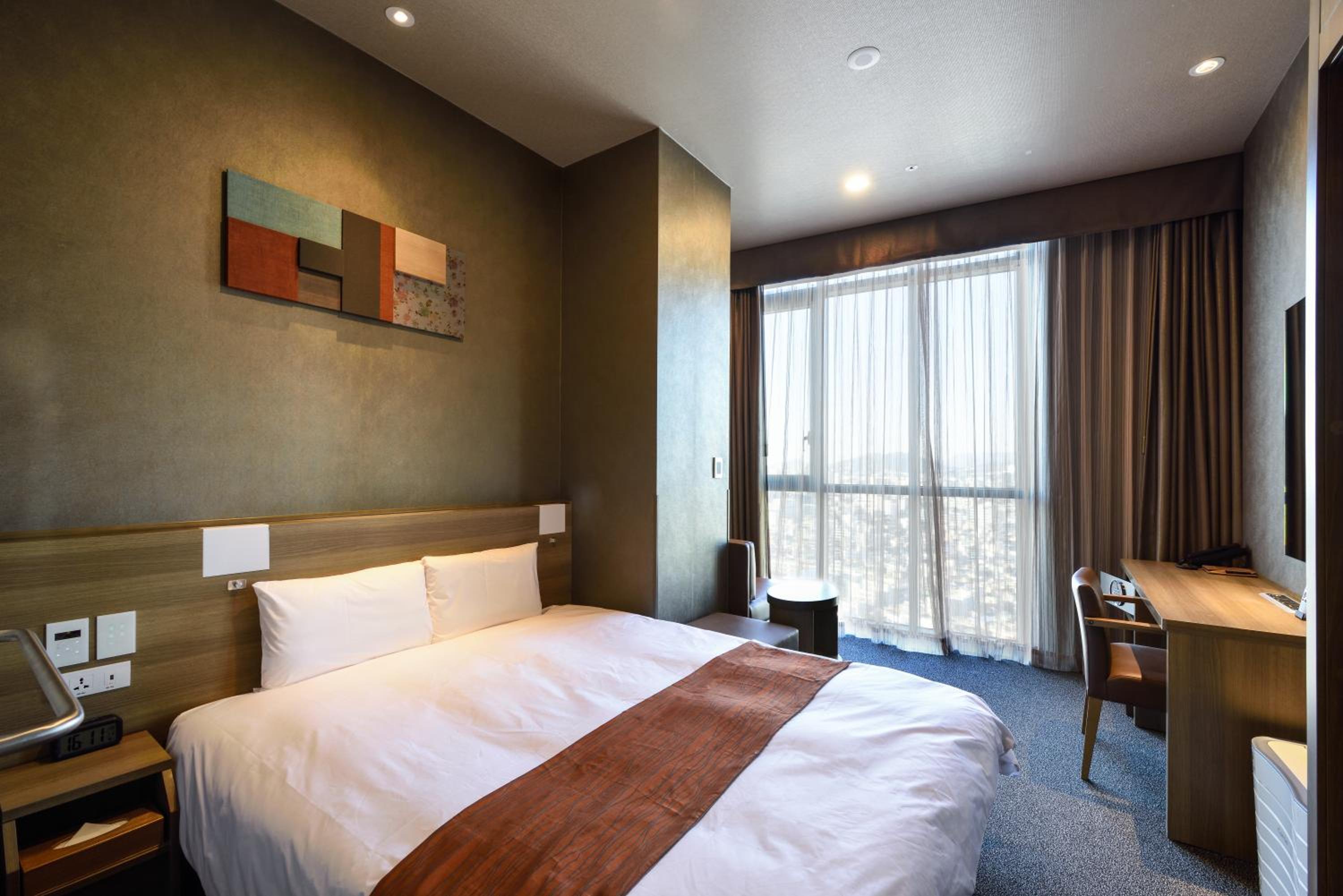 Superior Queen Room(10F-16F) photo 1