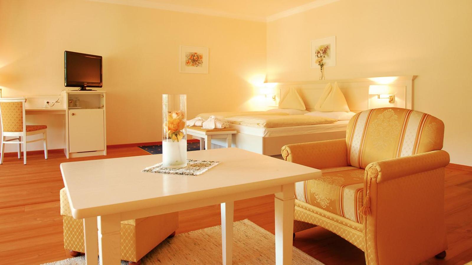 Suite with Balcony photo 3