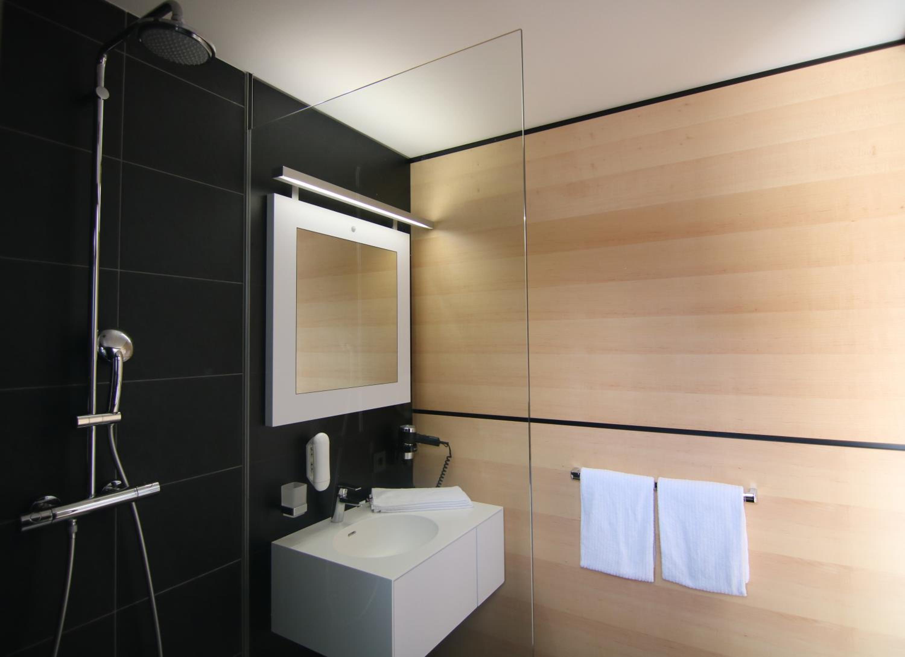 Standard Double Room photo 2